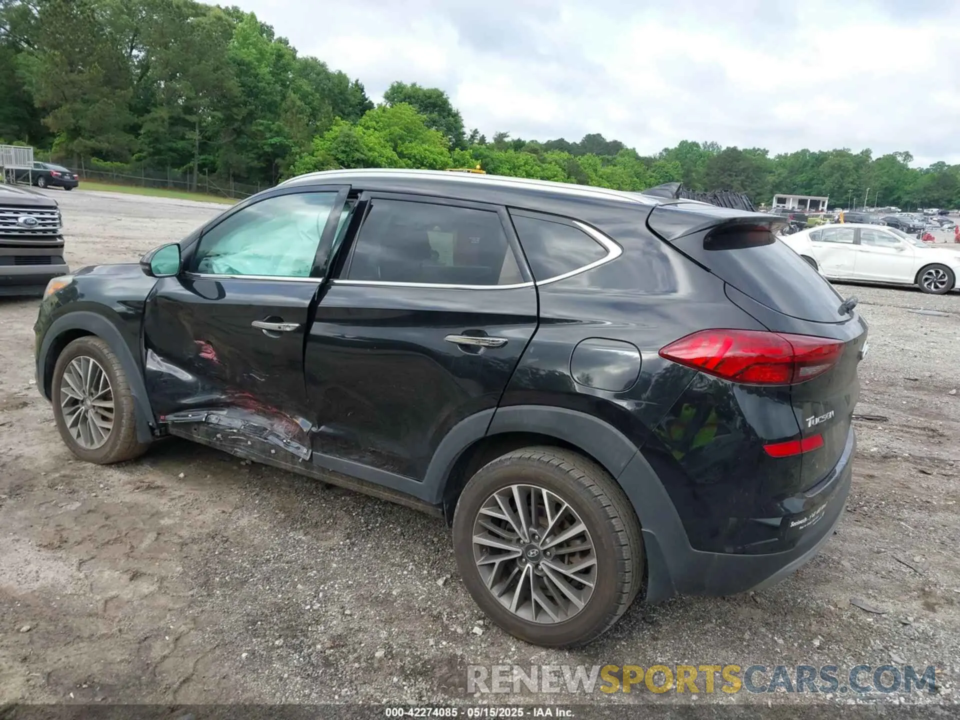 3 Photograph of a damaged car KM8J33AL4KU866636 HYUNDAI TUCSON 2019