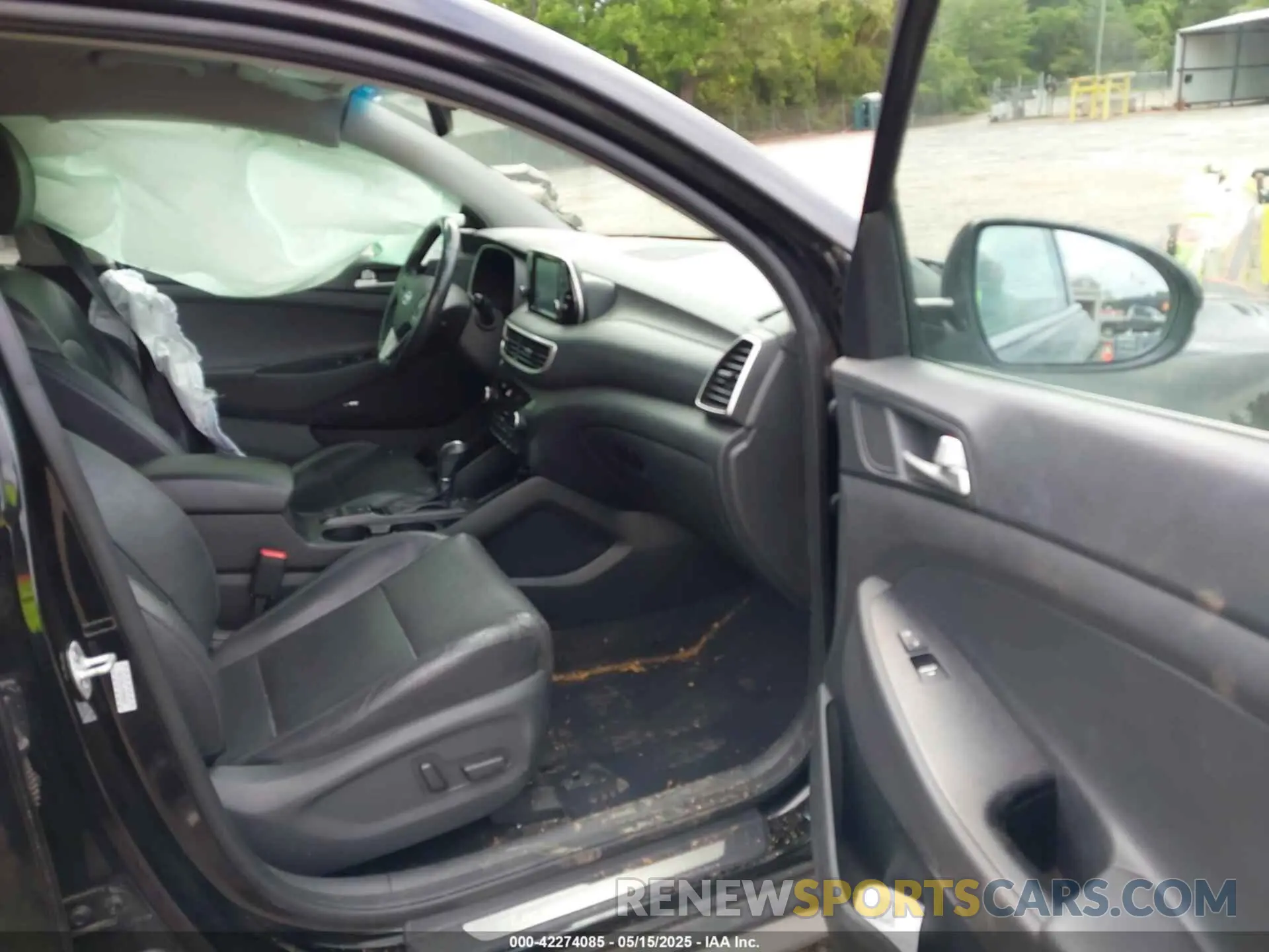5 Photograph of a damaged car KM8J33AL4KU866636 HYUNDAI TUCSON 2019