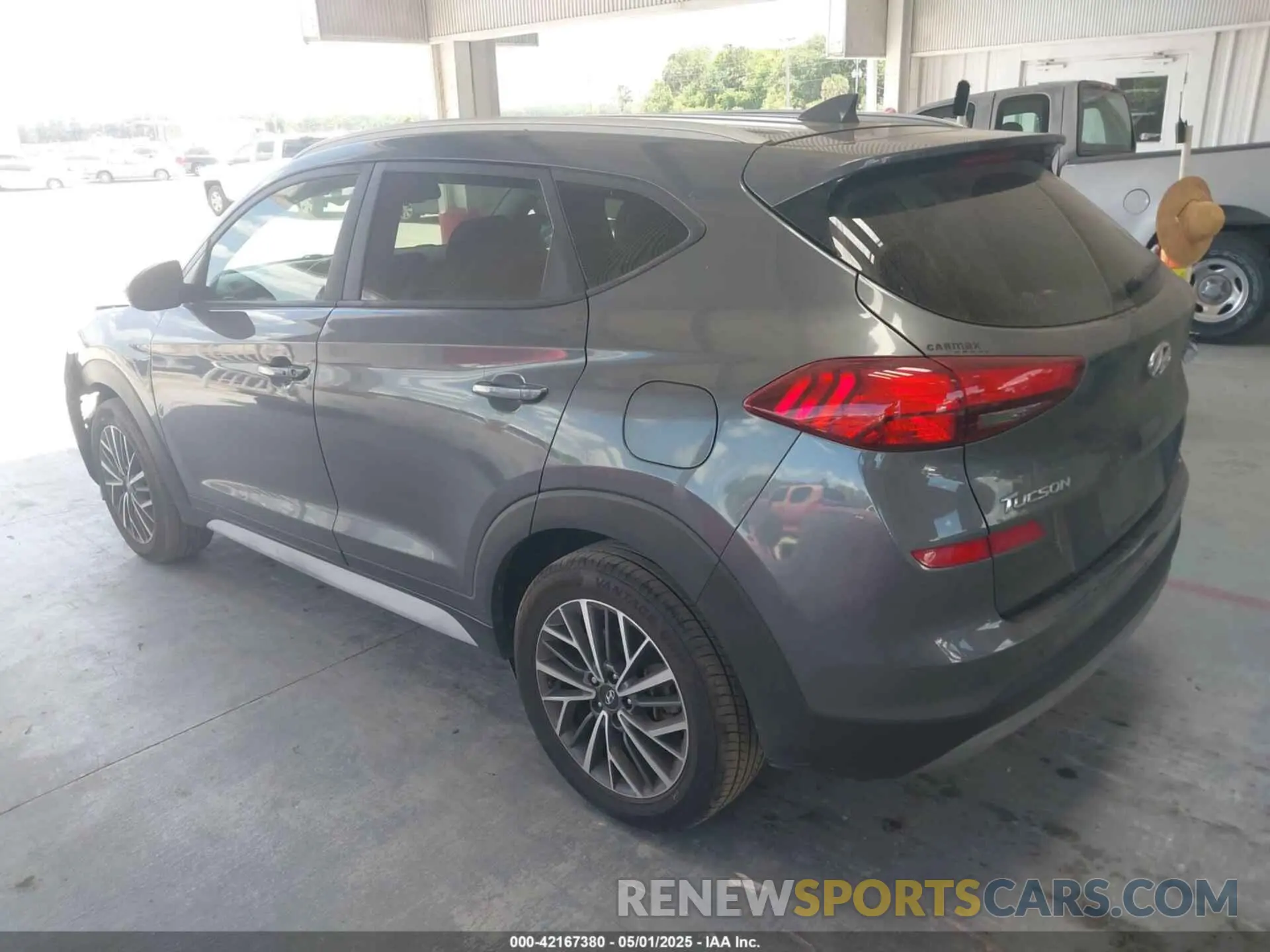 3 Photograph of a damaged car KM8J33AL4KU875529 HYUNDAI TUCSON 2019