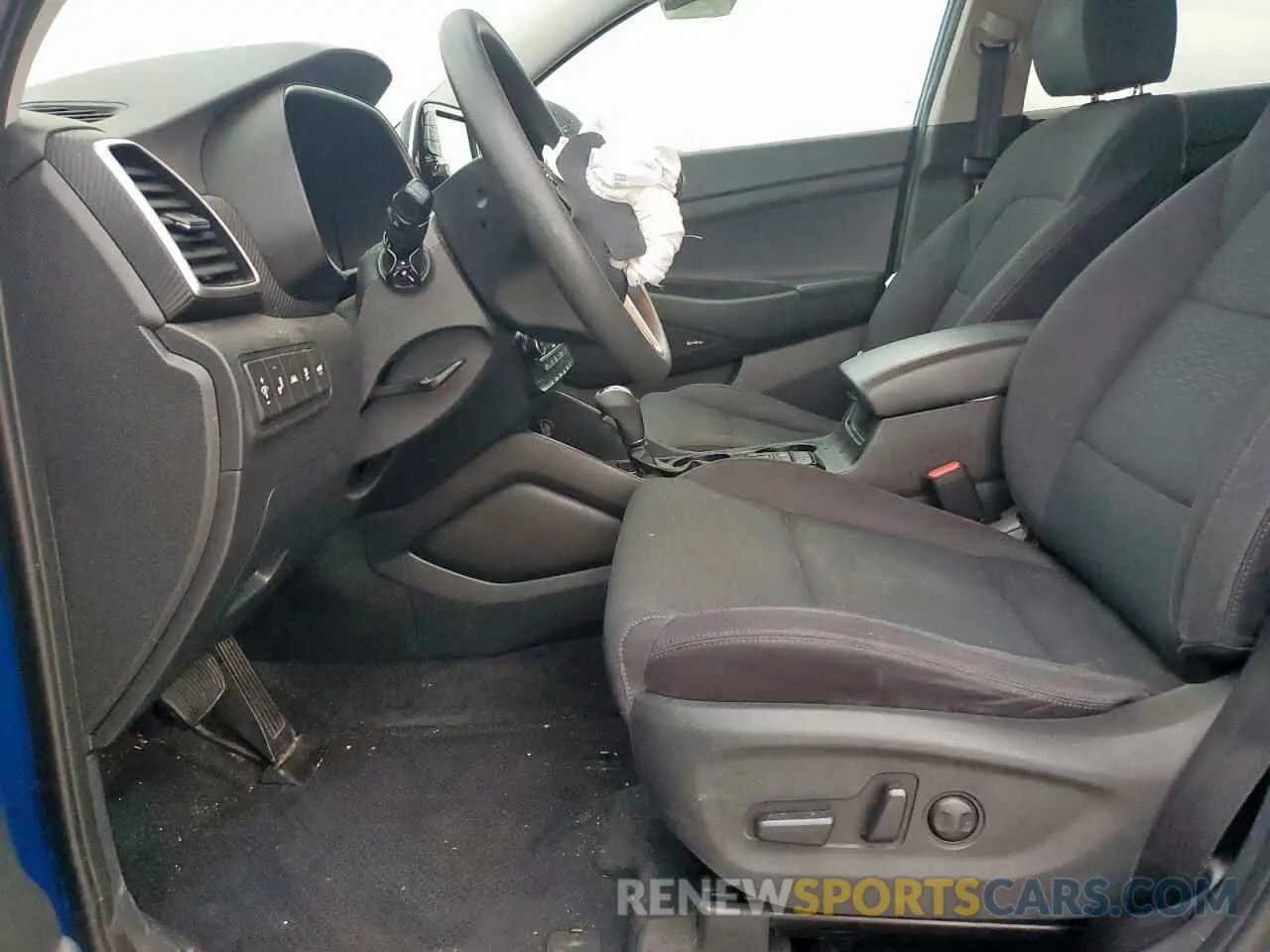 7 Photograph of a damaged car KM8J33AL5KU861199 HYUNDAI TUCSON 2019