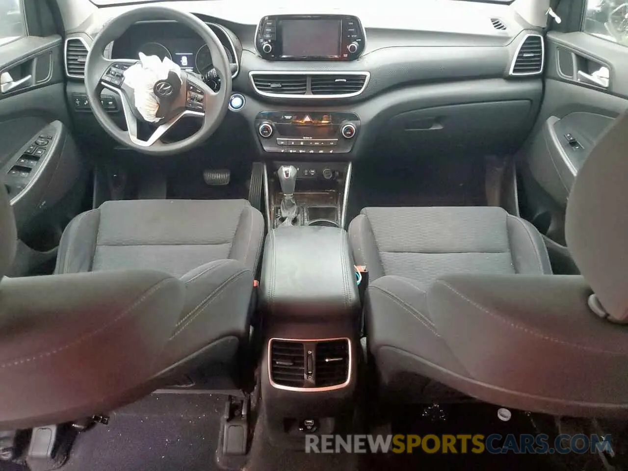 8 Photograph of a damaged car KM8J33AL5KU861199 HYUNDAI TUCSON 2019