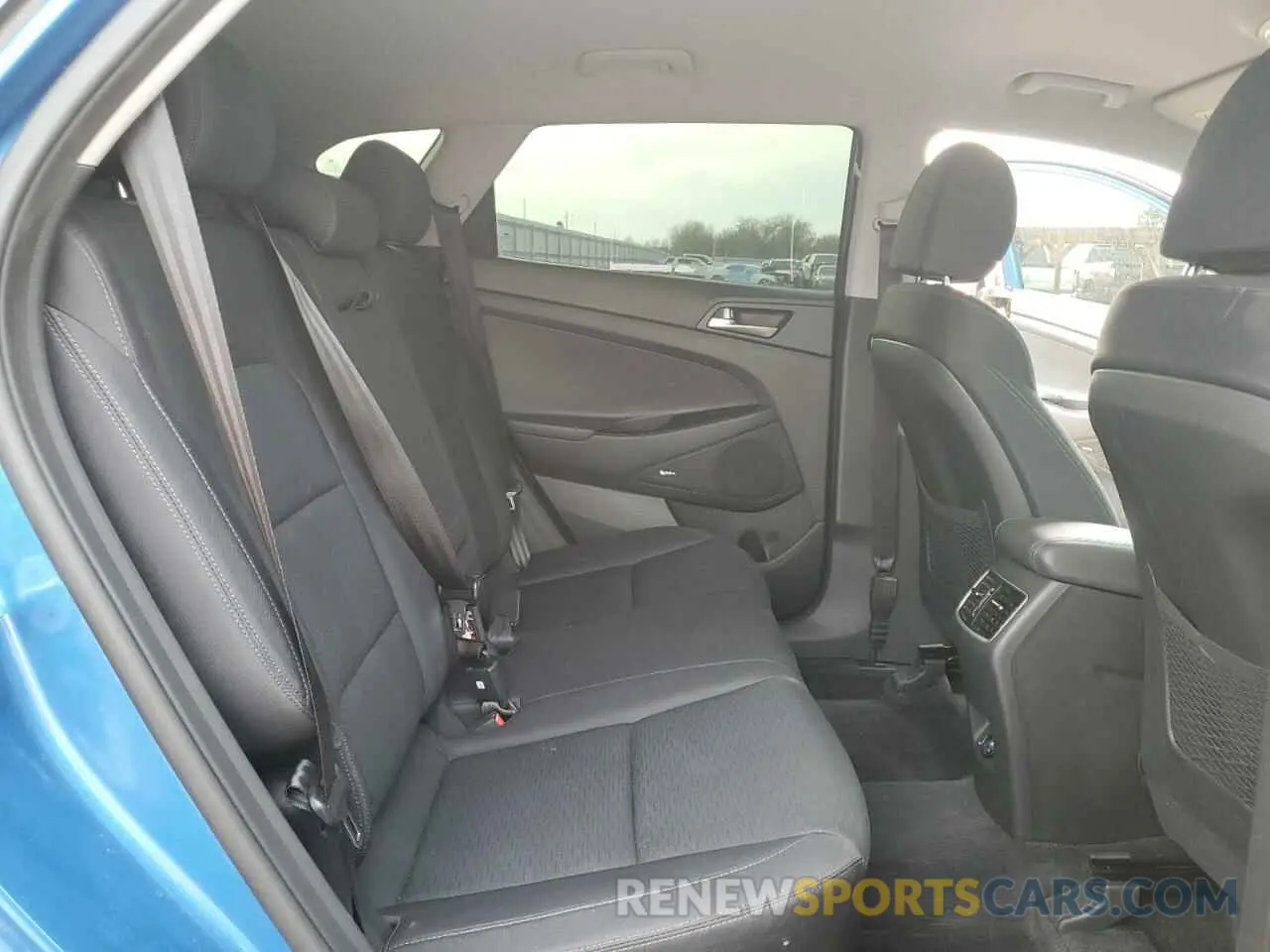 11 Photograph of a damaged car KM8J33AL6KU048048 HYUNDAI TUCSON 2019