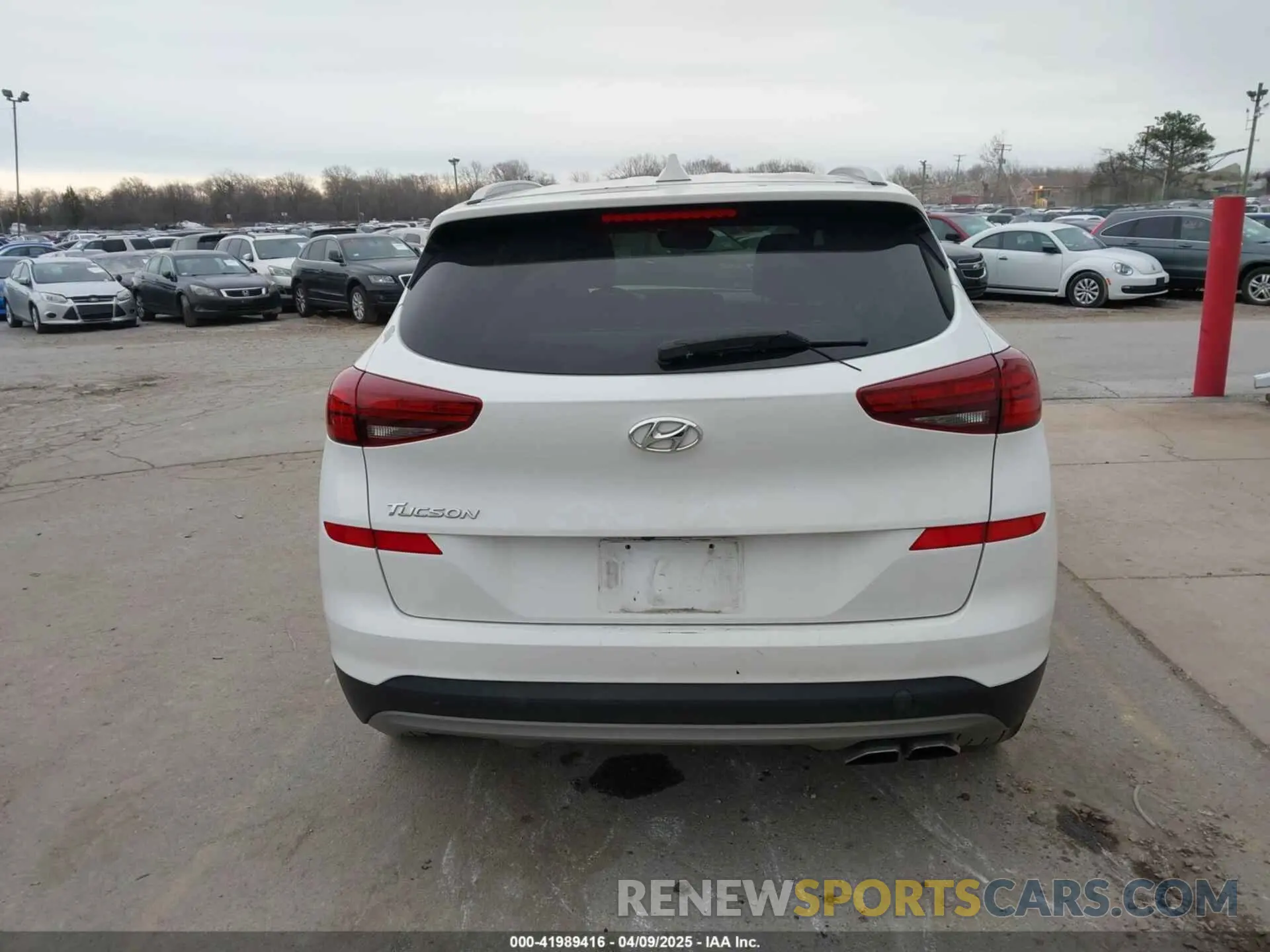 16 Photograph of a damaged car KM8J33AL6KU838403 HYUNDAI TUCSON 2019