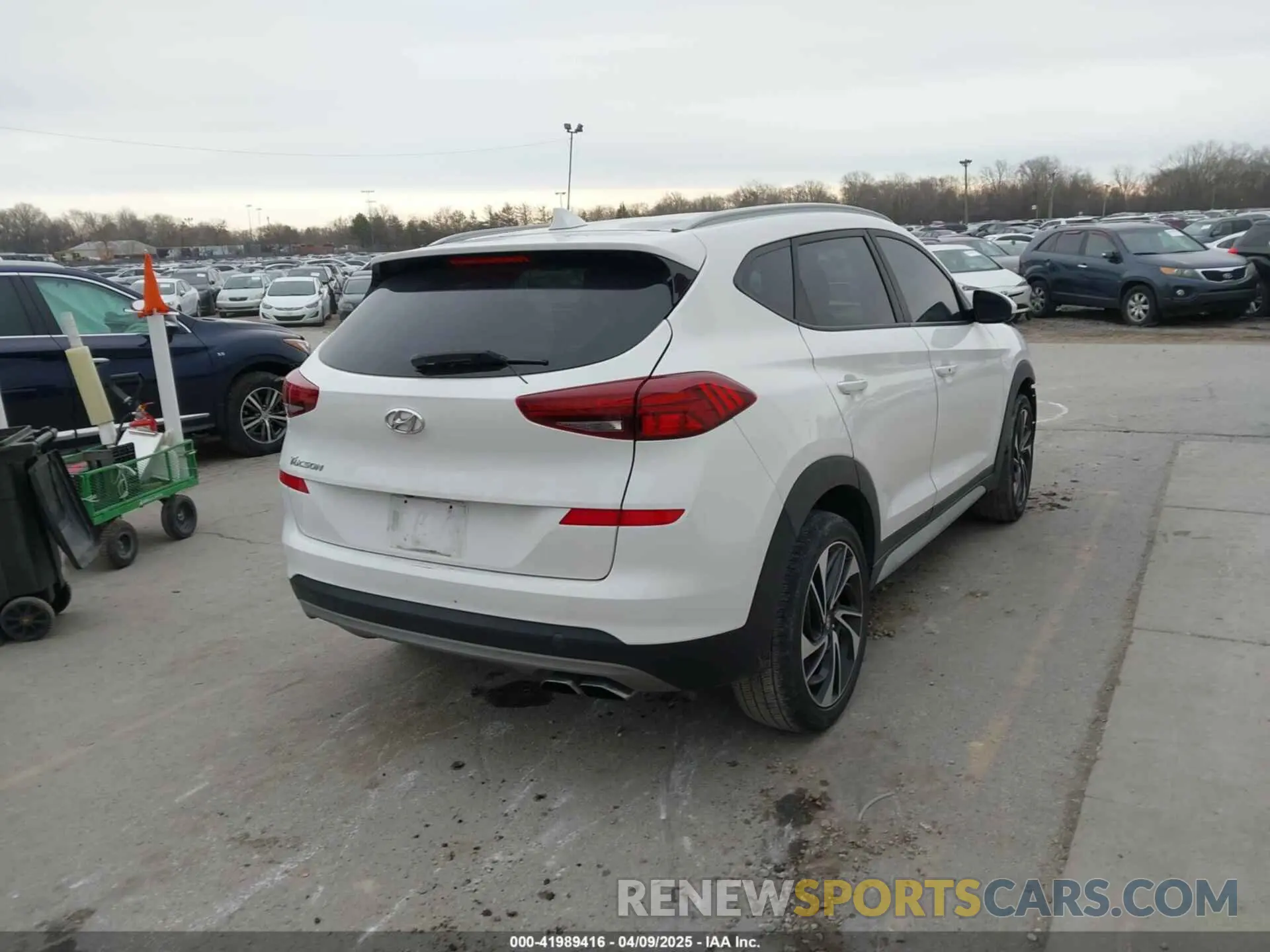 4 Photograph of a damaged car KM8J33AL6KU838403 HYUNDAI TUCSON 2019