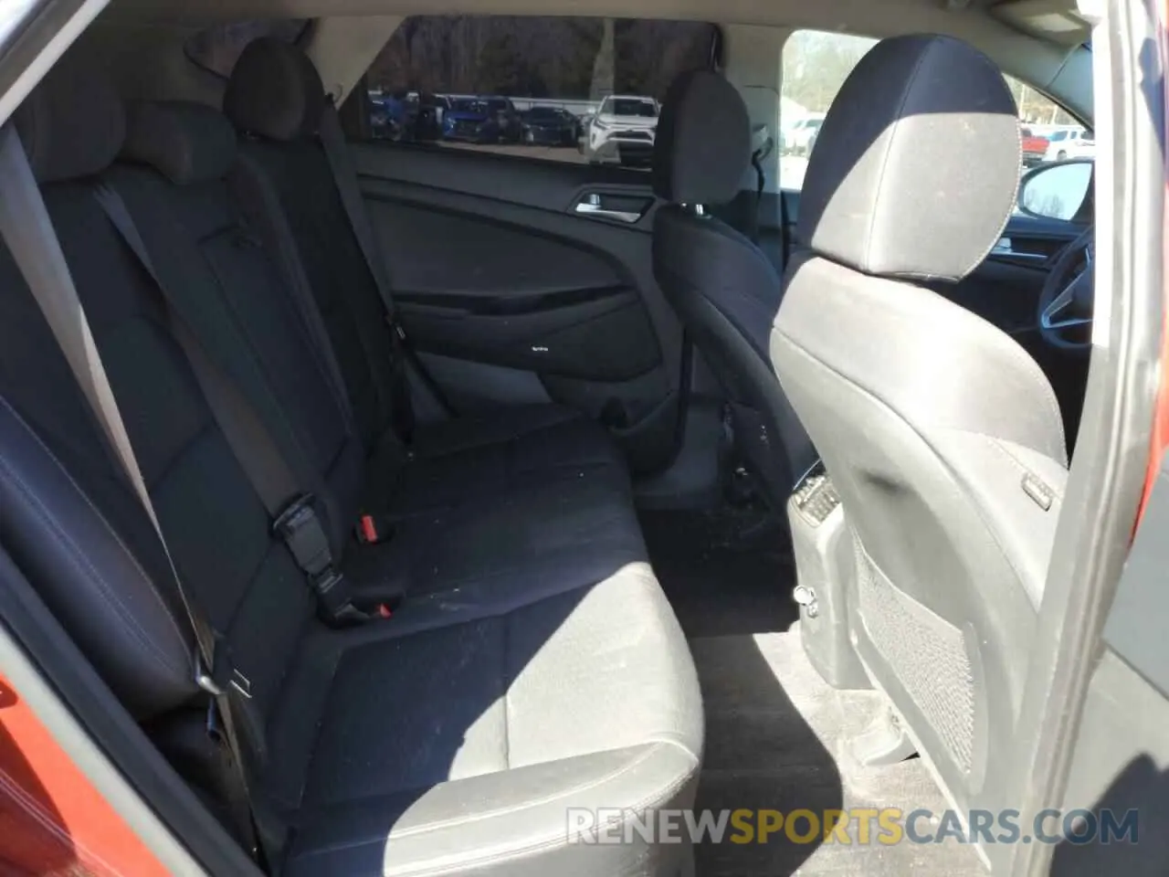 11 Photograph of a damaged car KM8J33AL6KU861387 HYUNDAI TUCSON 2019