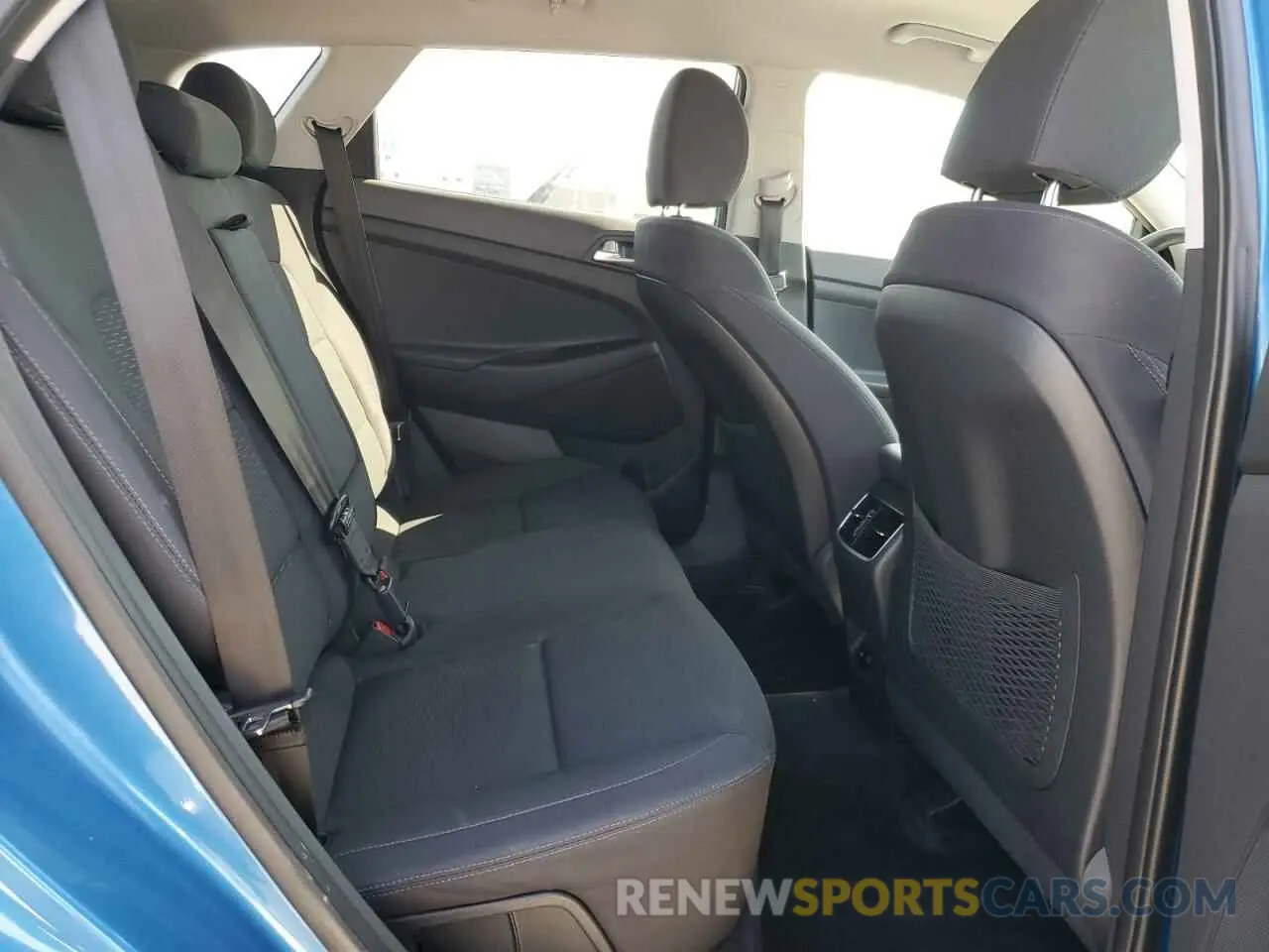 11 Photograph of a damaged car KM8J33AL6KU981447 HYUNDAI TUCSON 2019