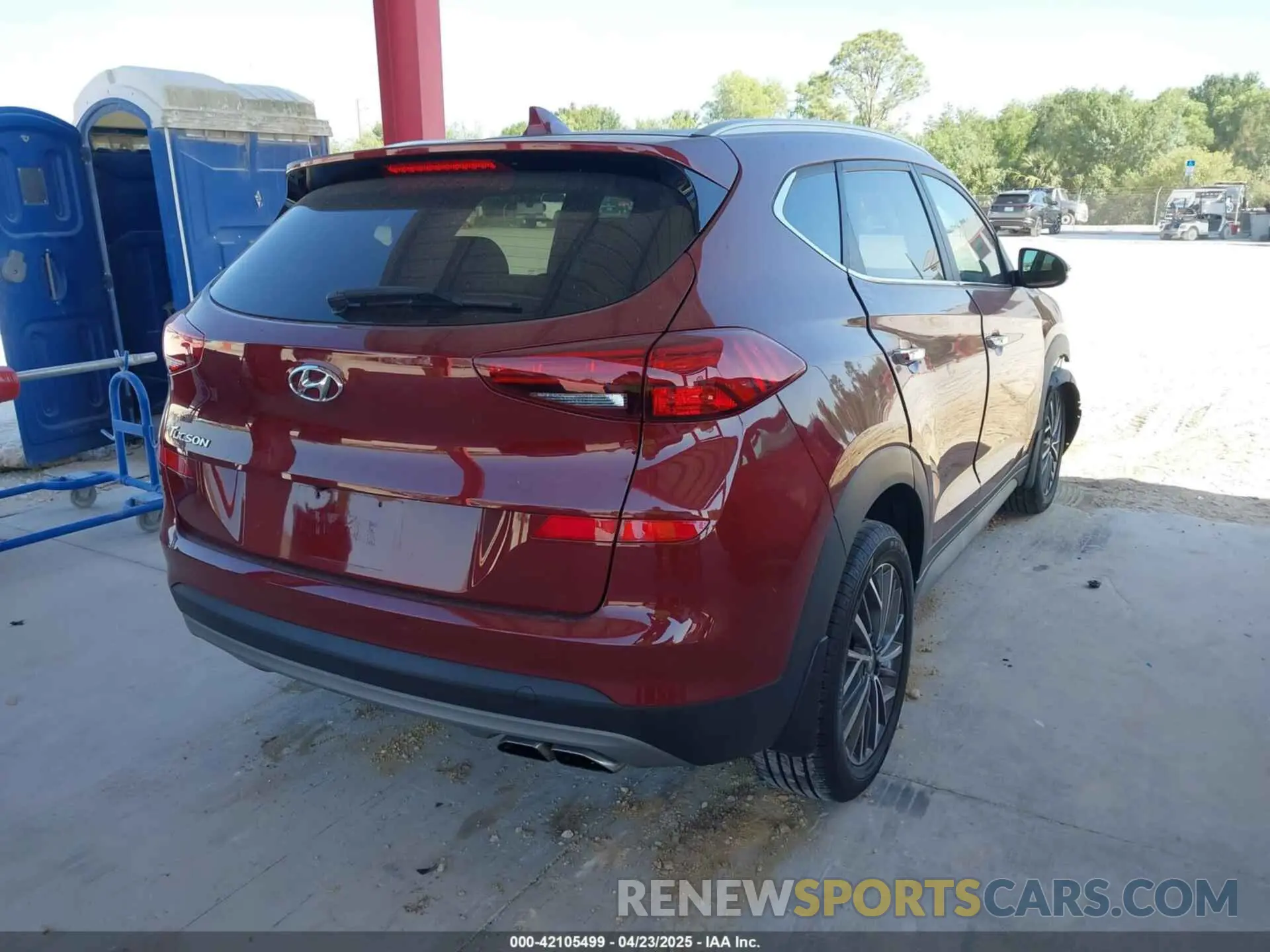4 Photograph of a damaged car KM8J33AL7KU865187 HYUNDAI TUCSON 2019