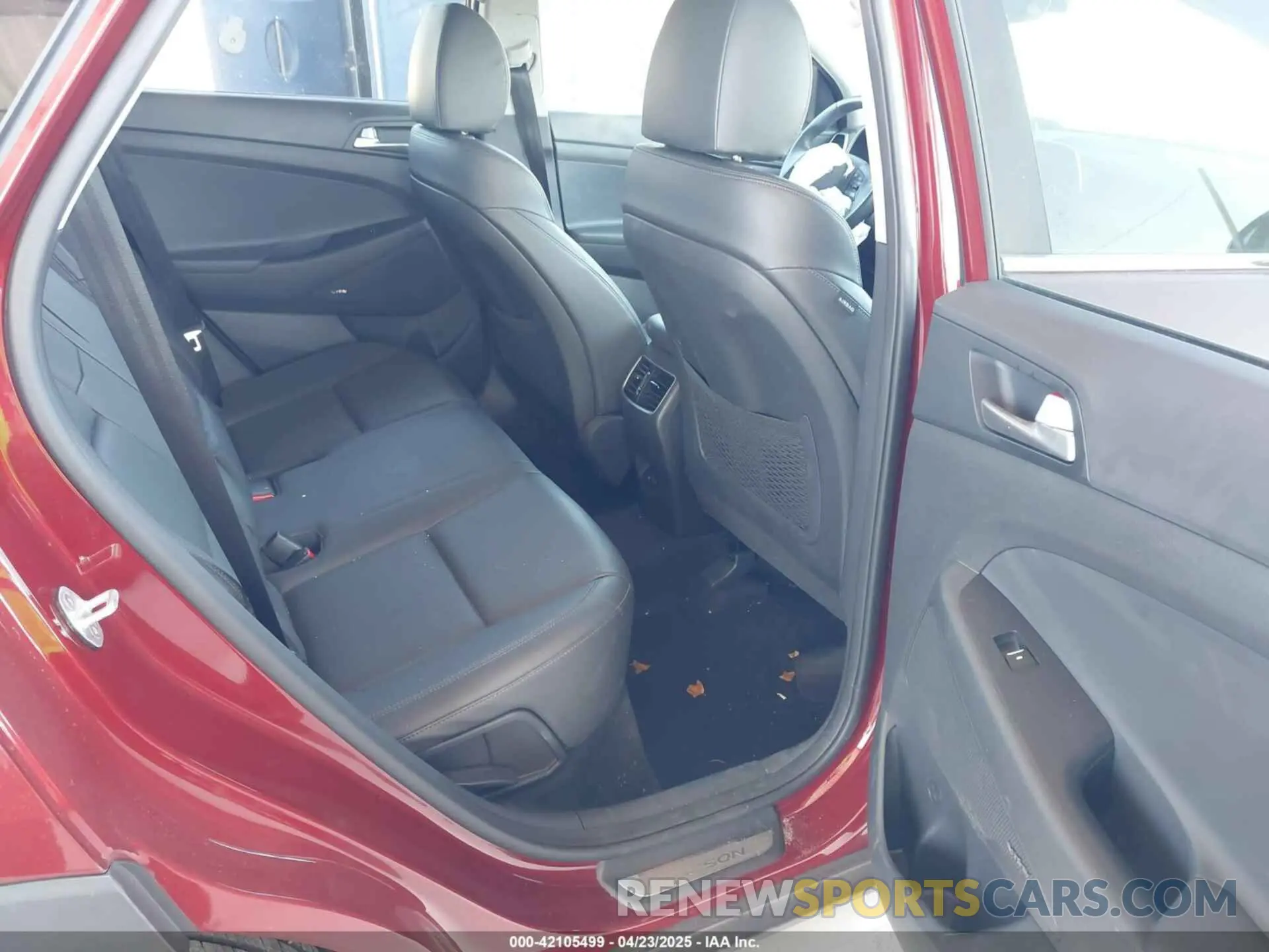 8 Photograph of a damaged car KM8J33AL7KU865187 HYUNDAI TUCSON 2019