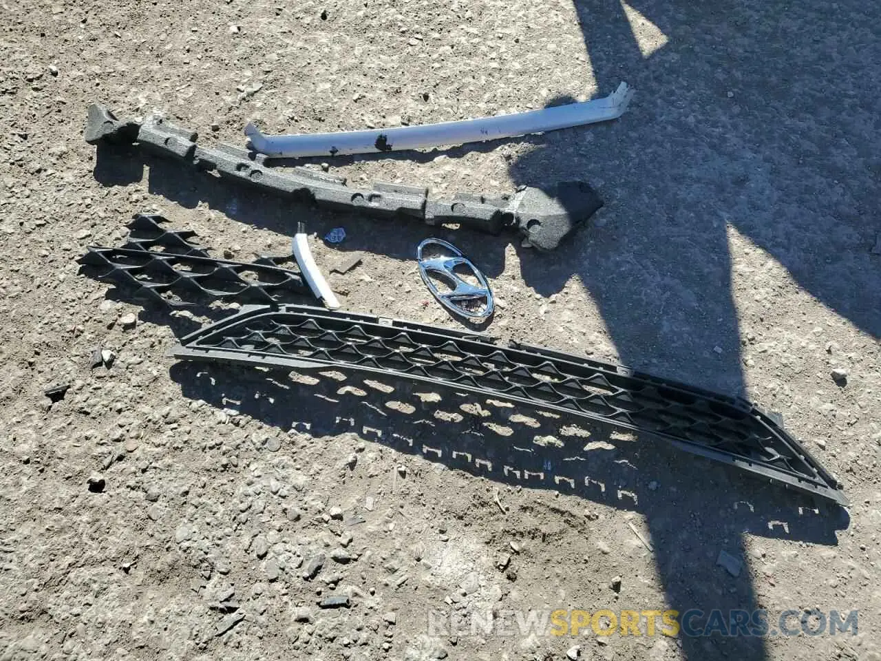 13 Photograph of a damaged car KM8J33AL7KU947274 HYUNDAI TUCSON 2019