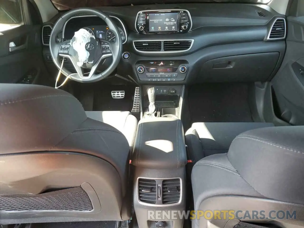 8 Photograph of a damaged car KM8J33AL7KU951034 HYUNDAI TUCSON 2019