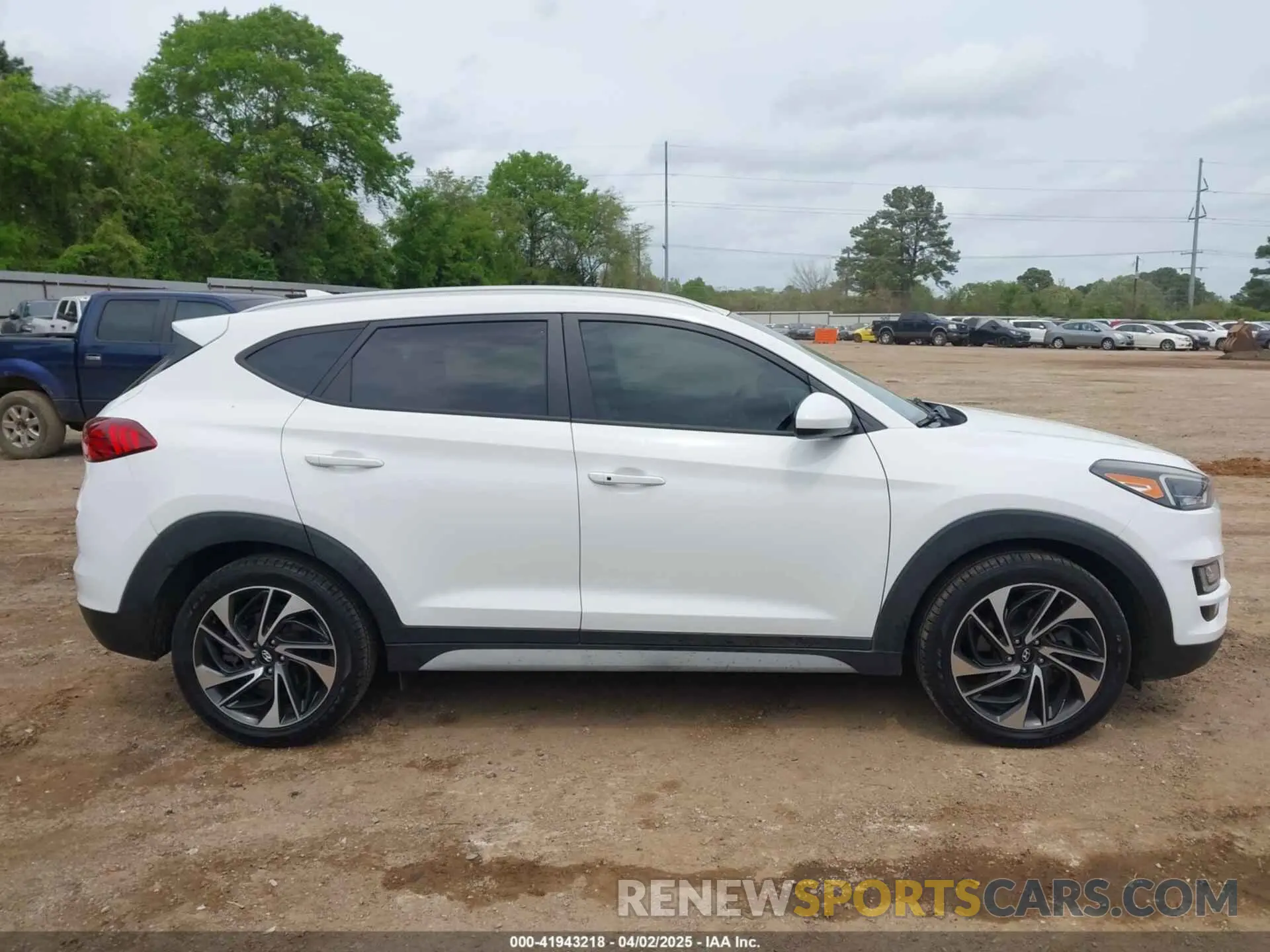 13 Photograph of a damaged car KM8J33AL8KU045863 HYUNDAI TUCSON 2019