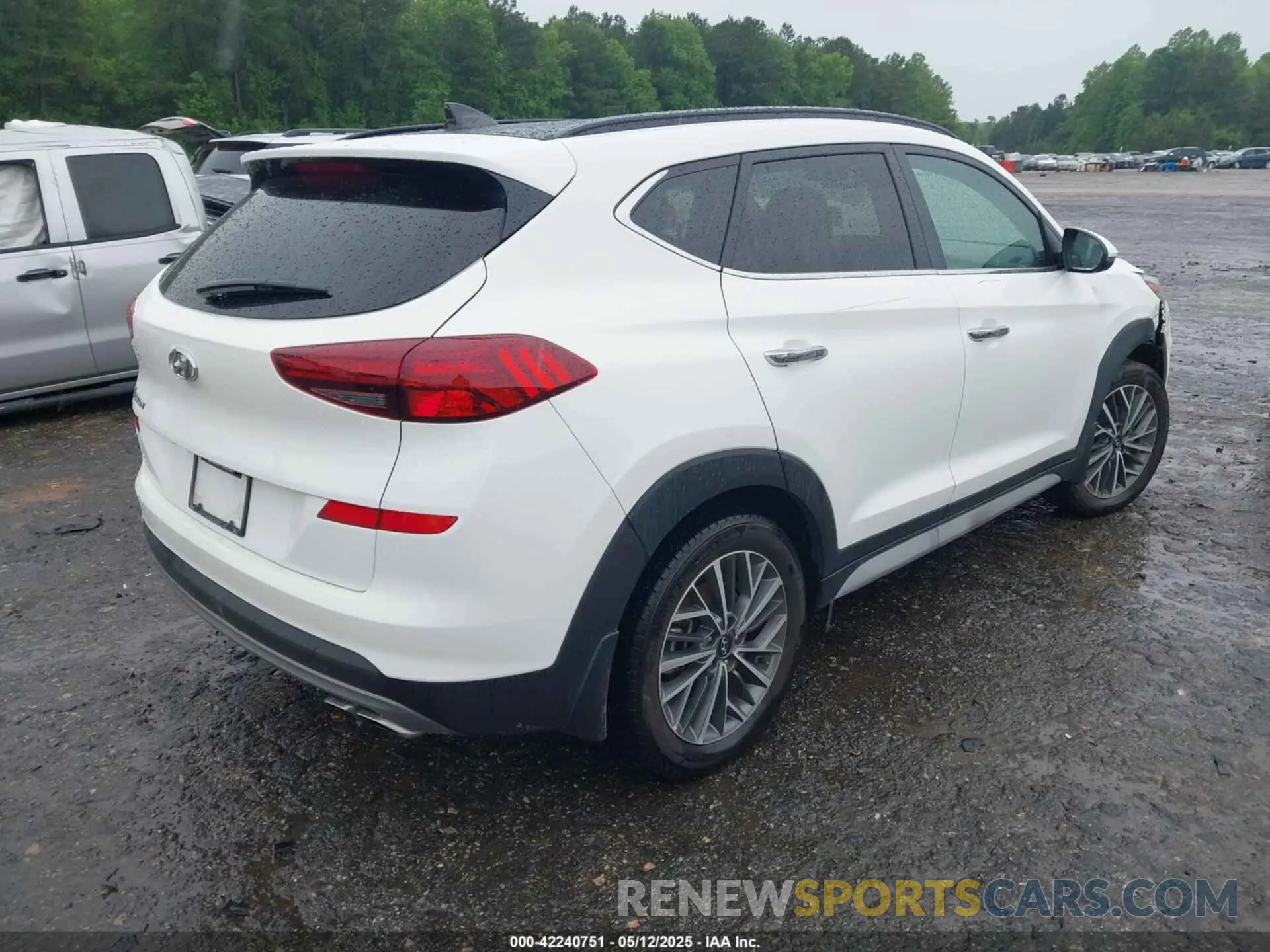 4 Photograph of a damaged car KM8J33AL8KU903140 HYUNDAI TUCSON 2019