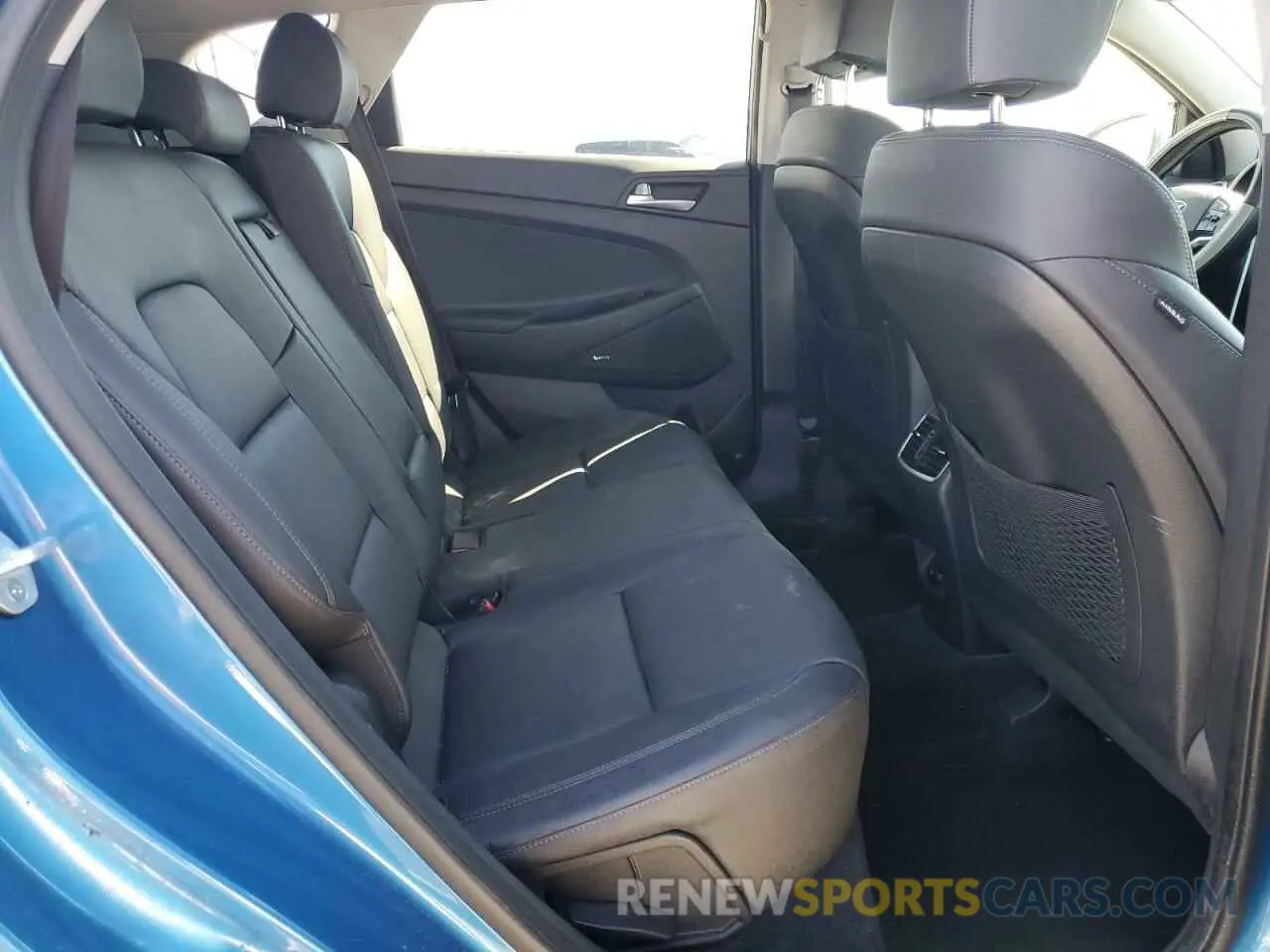 10 Photograph of a damaged car KM8J33AL8KU984978 HYUNDAI TUCSON 2019