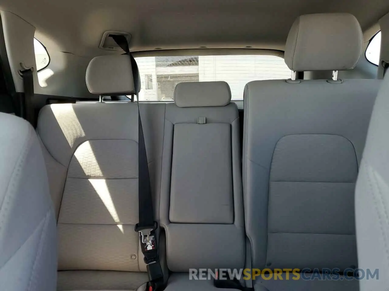 10 Photograph of a damaged car KM8J33AL9KU056645 HYUNDAI TUCSON 2019