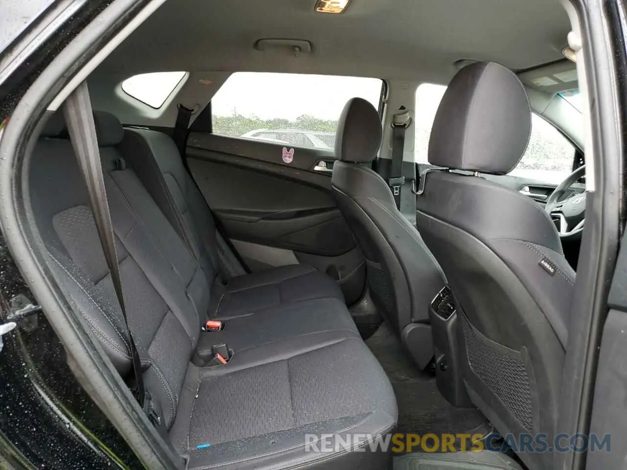 11 Photograph of a damaged car KM8J33AL9KU070402 HYUNDAI TUCSON 2019