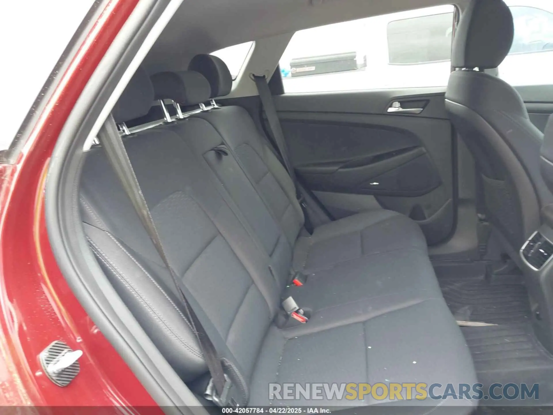 8 Photograph of a damaged car KM8J33AL9KU895176 HYUNDAI TUCSON 2019