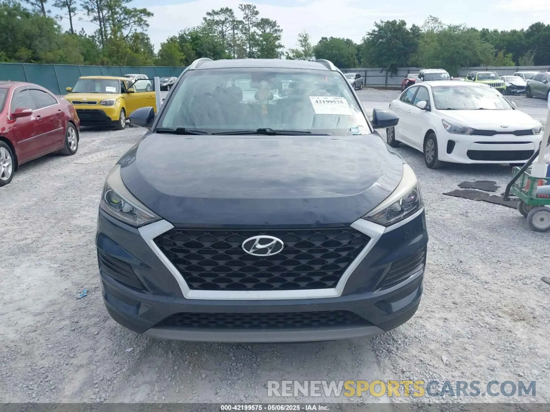 12 Photograph of a damaged car KM8J33AL9KU949771 HYUNDAI TUCSON 2019