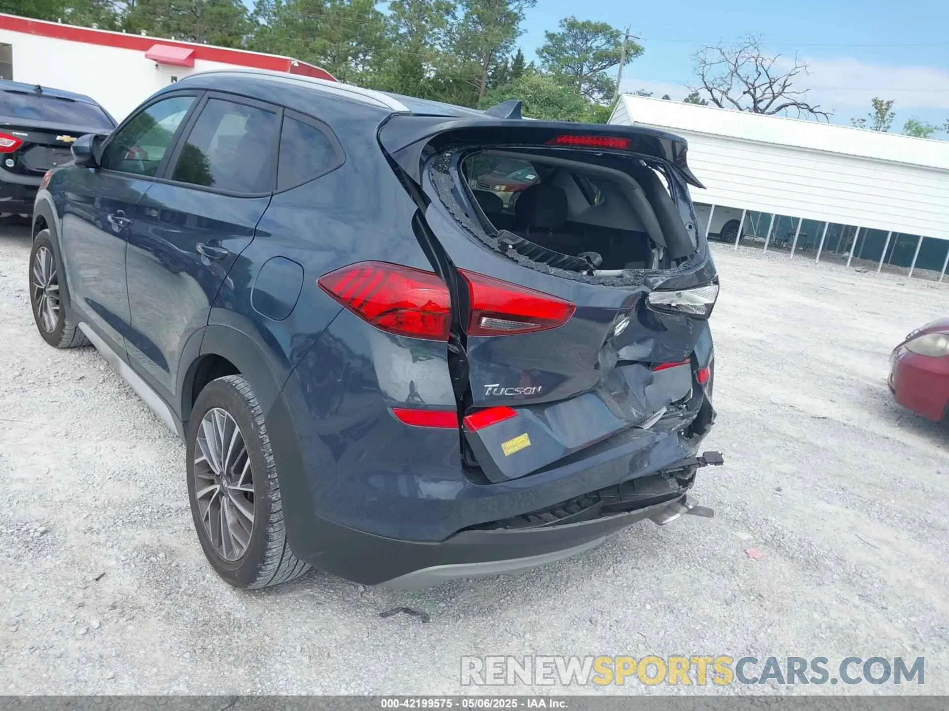 6 Photograph of a damaged car KM8J33AL9KU949771 HYUNDAI TUCSON 2019