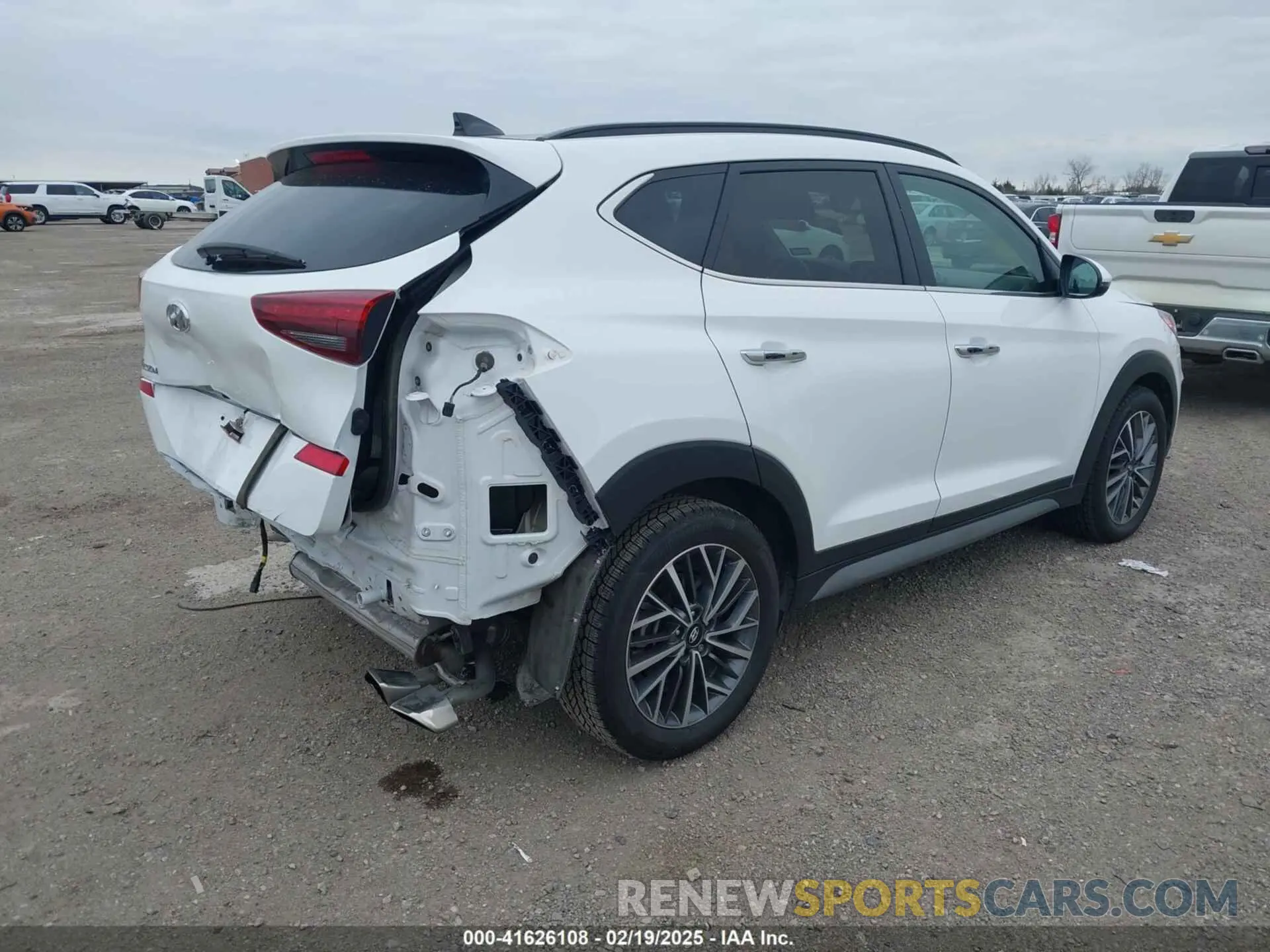 4 Photograph of a damaged car KM8J33ALOKU880498 HYUNDAI TUCSON 2019