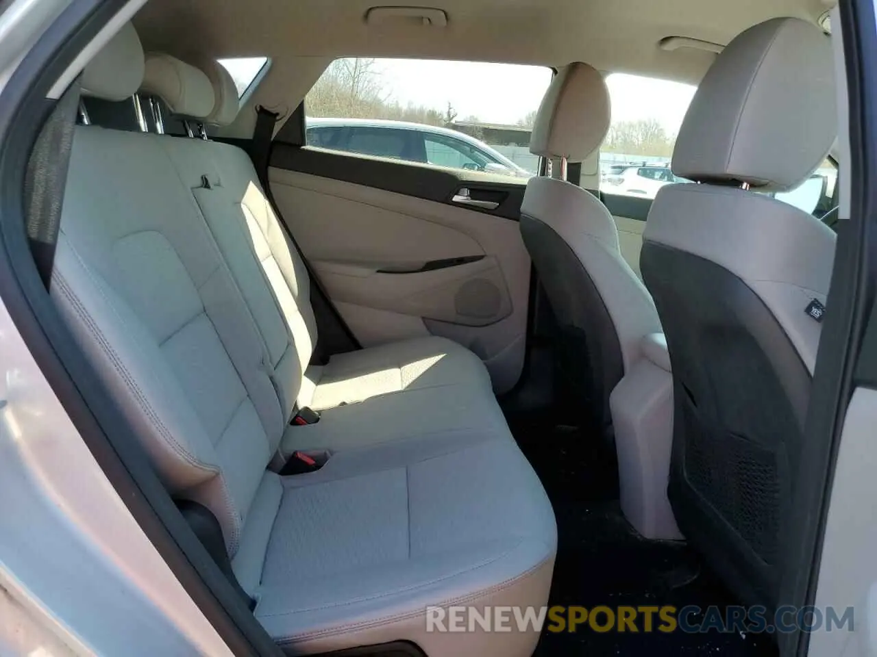 11 Photograph of a damaged car KM8J3CA41KU991960 HYUNDAI TUCSON 2019