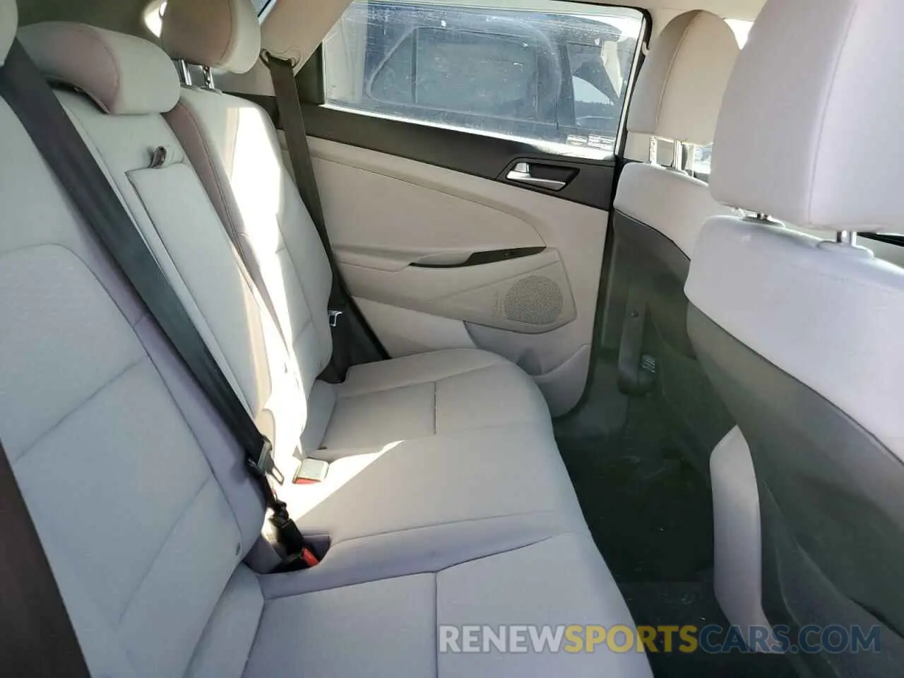 11 Photograph of a damaged car KM8J3CA43KU034309 HYUNDAI TUCSON 2019