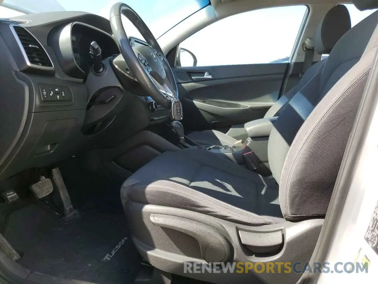 7 Photograph of a damaged car KM8J3CA43KU997548 HYUNDAI TUCSON 2019