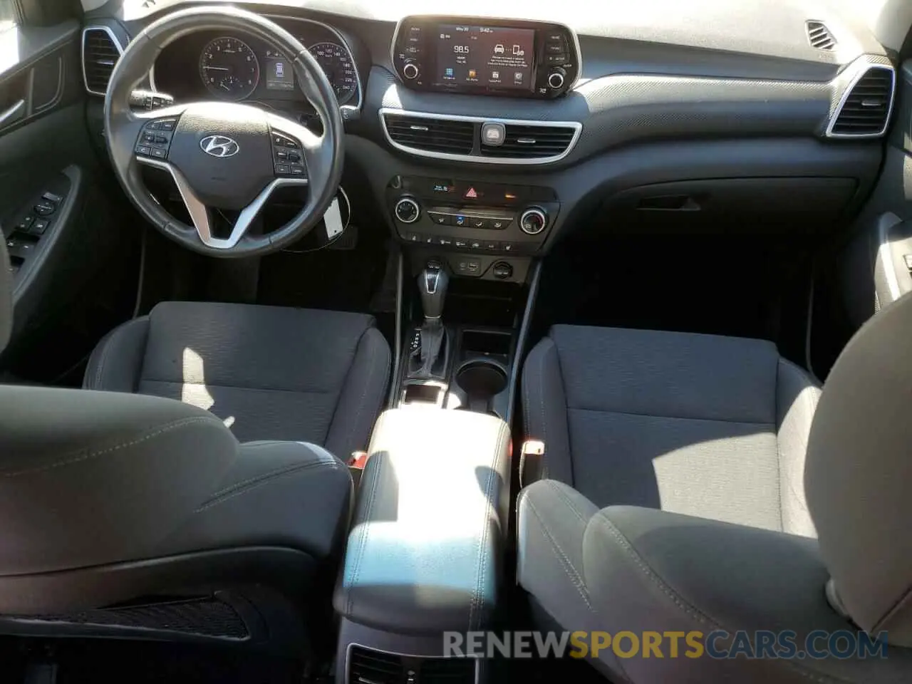 8 Photograph of a damaged car KM8J3CA43KU997548 HYUNDAI TUCSON 2019