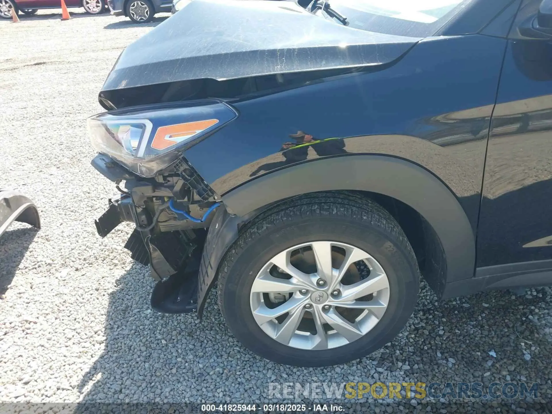 19 Photograph of a damaged car KM8J3CA44KU029796 HYUNDAI TUCSON 2019