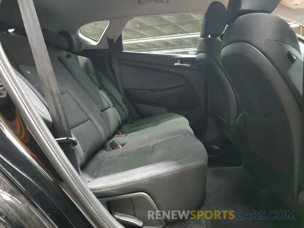 11 Photograph of a damaged car KM8J3CA45KU029483 HYUNDAI TUCSON 2019