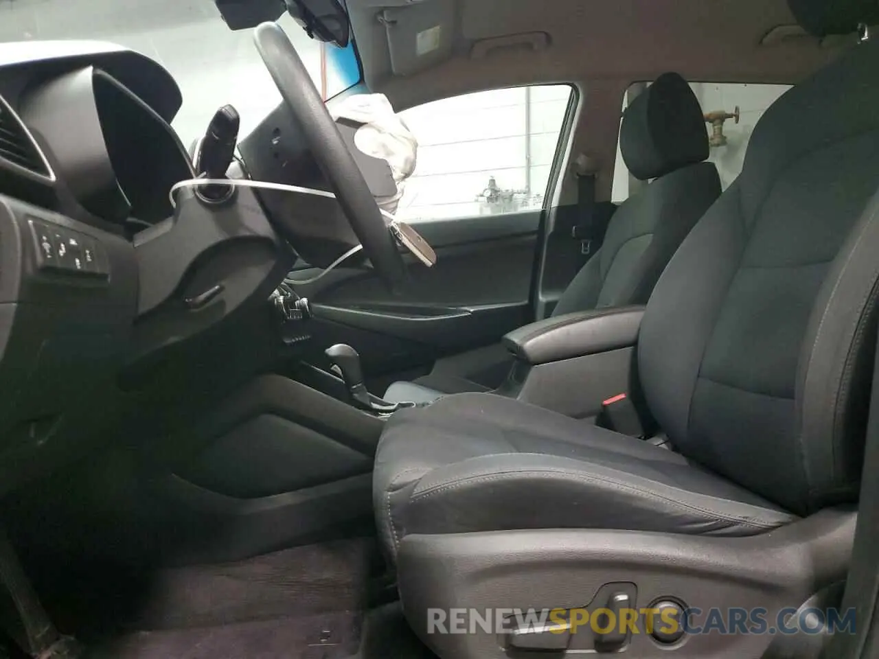 7 Photograph of a damaged car KM8J3CA45KU029483 HYUNDAI TUCSON 2019