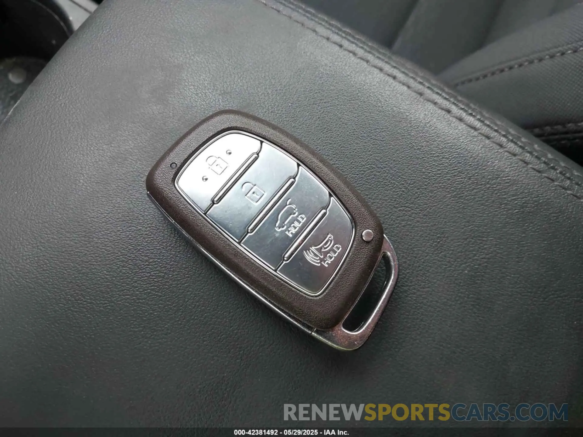 11 Photograph of a damaged car KM8J3CA45KU977933 HYUNDAI TUCSON 2019