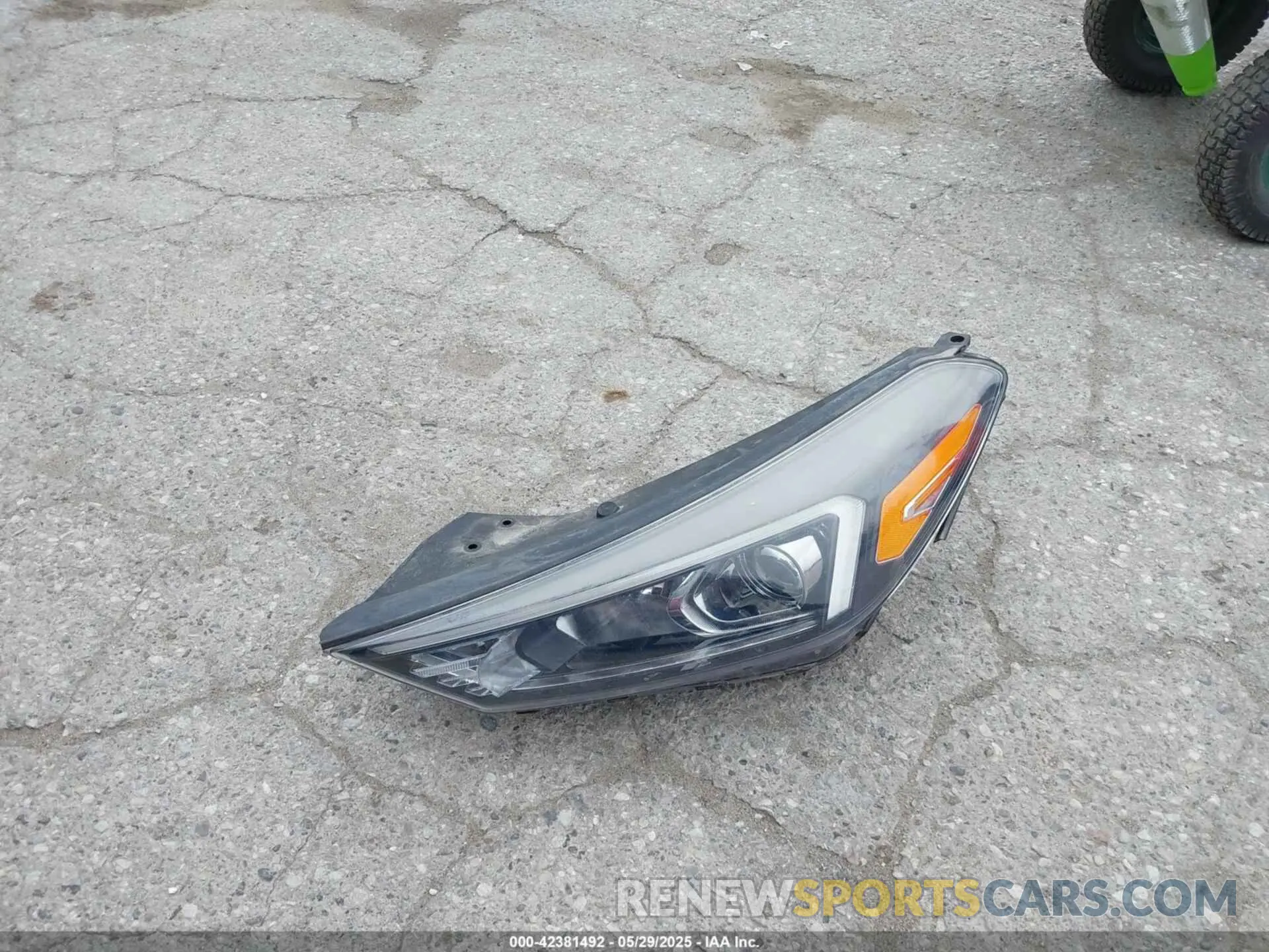 12 Photograph of a damaged car KM8J3CA45KU977933 HYUNDAI TUCSON 2019