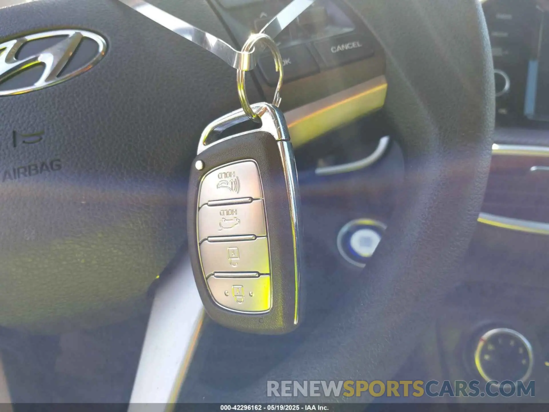 11 Photograph of a damaged car KM8J3CA46KU935335 HYUNDAI TUCSON 2019