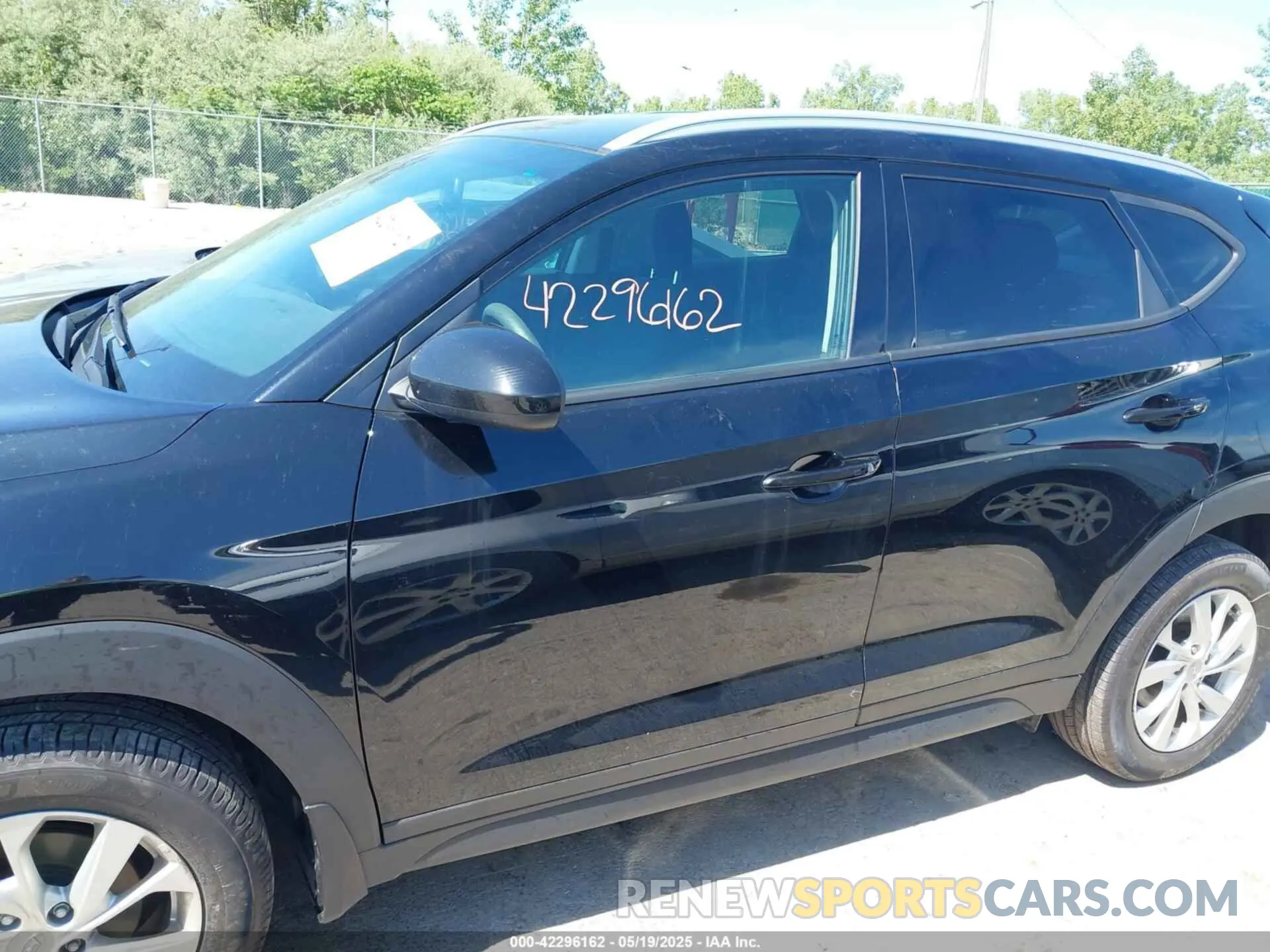 14 Photograph of a damaged car KM8J3CA46KU935335 HYUNDAI TUCSON 2019