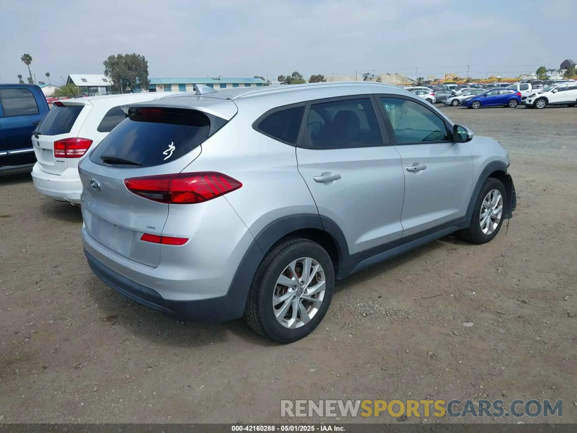 4 Photograph of a damaged car KM8J3CA46KU962082 HYUNDAI TUCSON 2019