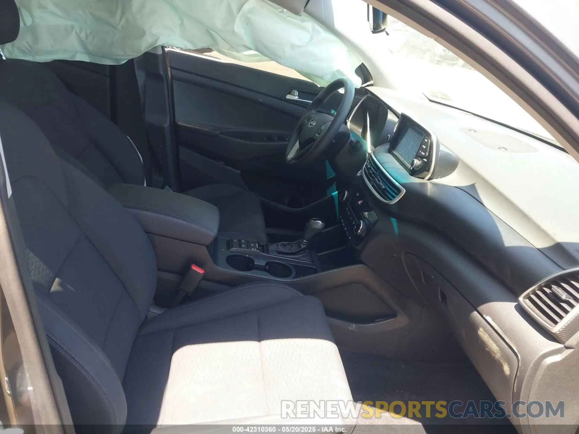 5 Photograph of a damaged car KM8J3CA48KU066849 HYUNDAI TUCSON 2019