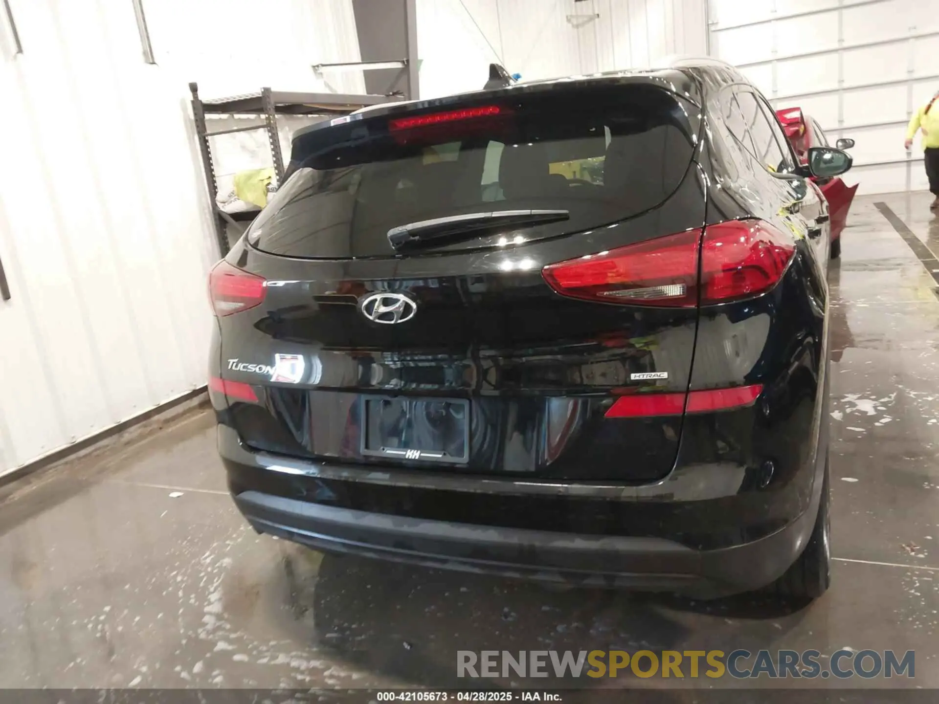 16 Photograph of a damaged car KM8J3CA48KU075082 HYUNDAI TUCSON 2019