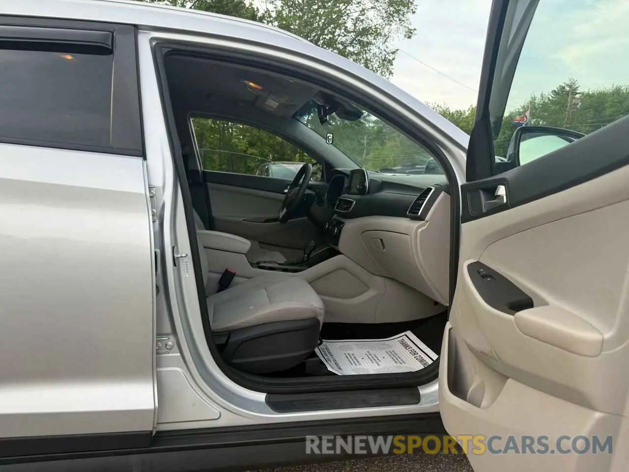 5 Photograph of a damaged car KM8J3CA48KU876515 HYUNDAI TUCSON 2019