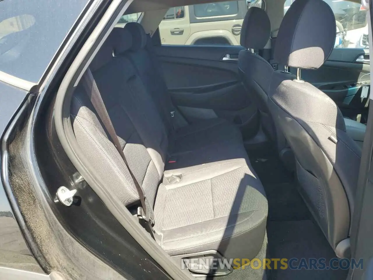 12 Photograph of a damaged car KM8J3CAL3KU962242 HYUNDAI TUCSON 2019