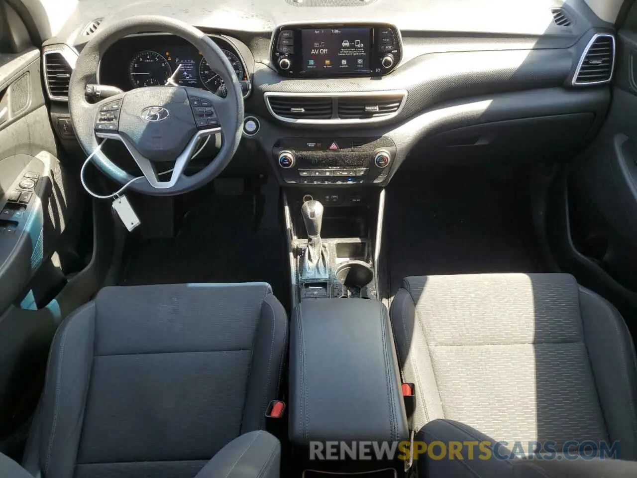 8 Photograph of a damaged car KM8J3CAL3KU962242 HYUNDAI TUCSON 2019