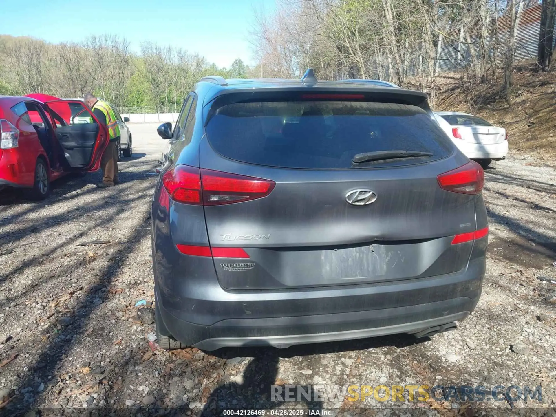 16 Photograph of a damaged car KM8J3CAL4KU959009 HYUNDAI TUCSON 2019