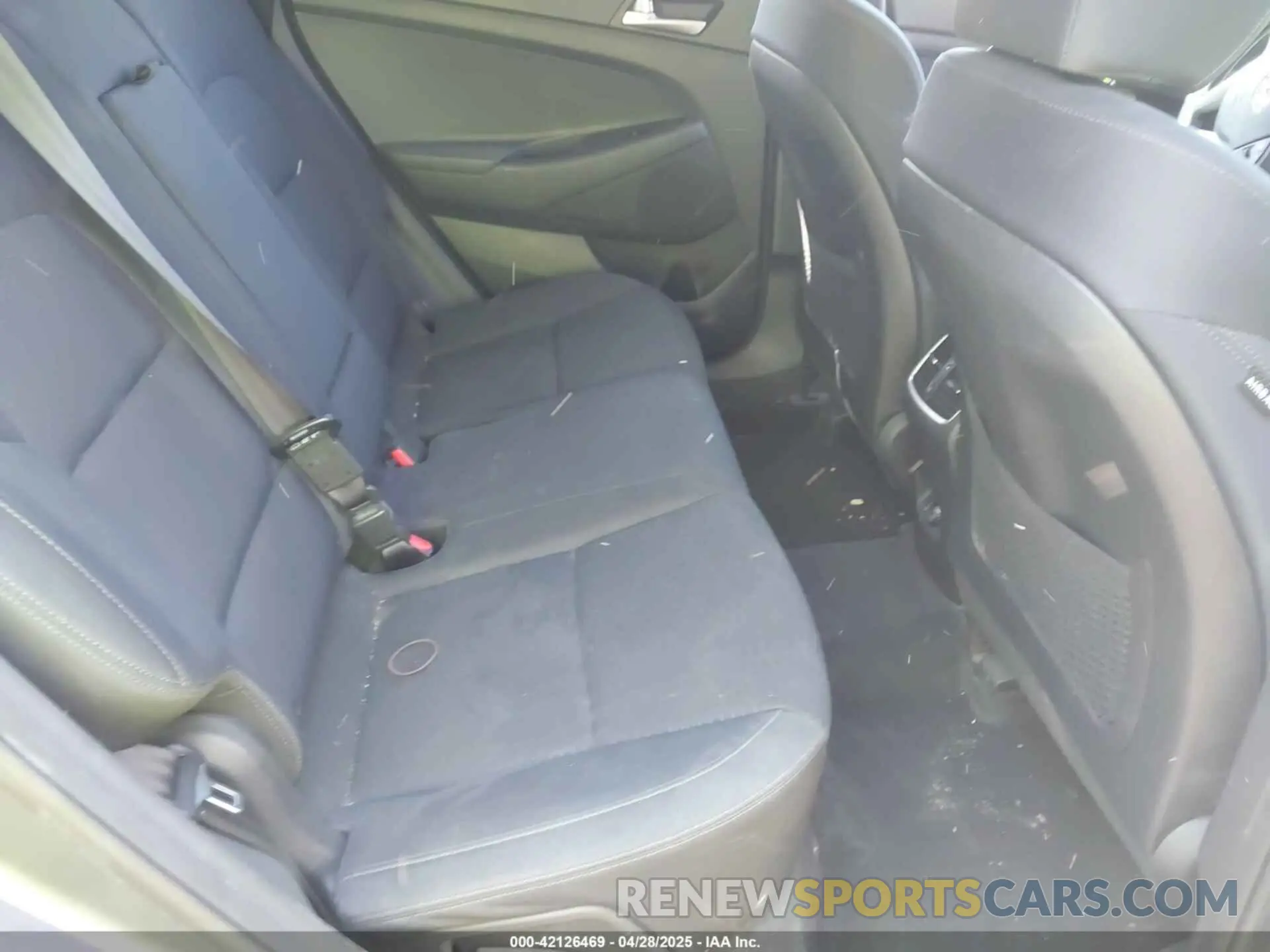 8 Photograph of a damaged car KM8J3CAL4KU959009 HYUNDAI TUCSON 2019