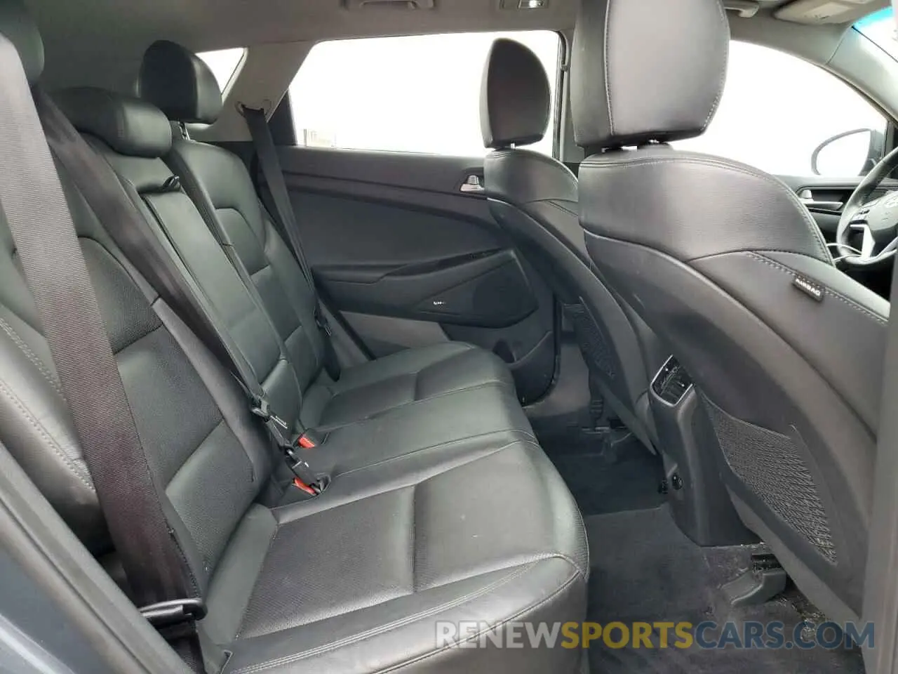 10 Photograph of a damaged car KM8J3CAL7KU049936 HYUNDAI TUCSON 2019