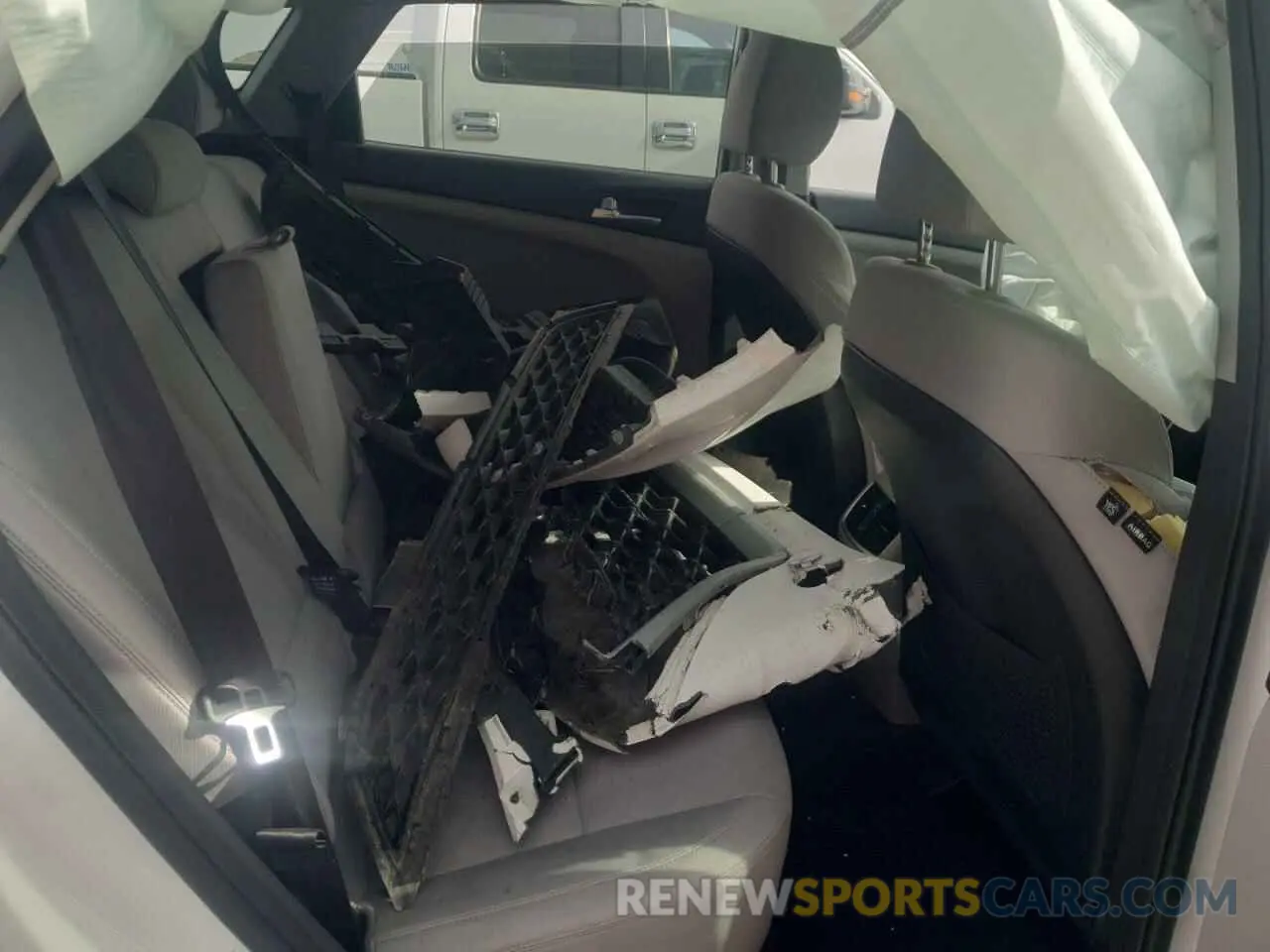 10 Photograph of a damaged car KM8J3CAL7KU964804 HYUNDAI TUCSON 2019