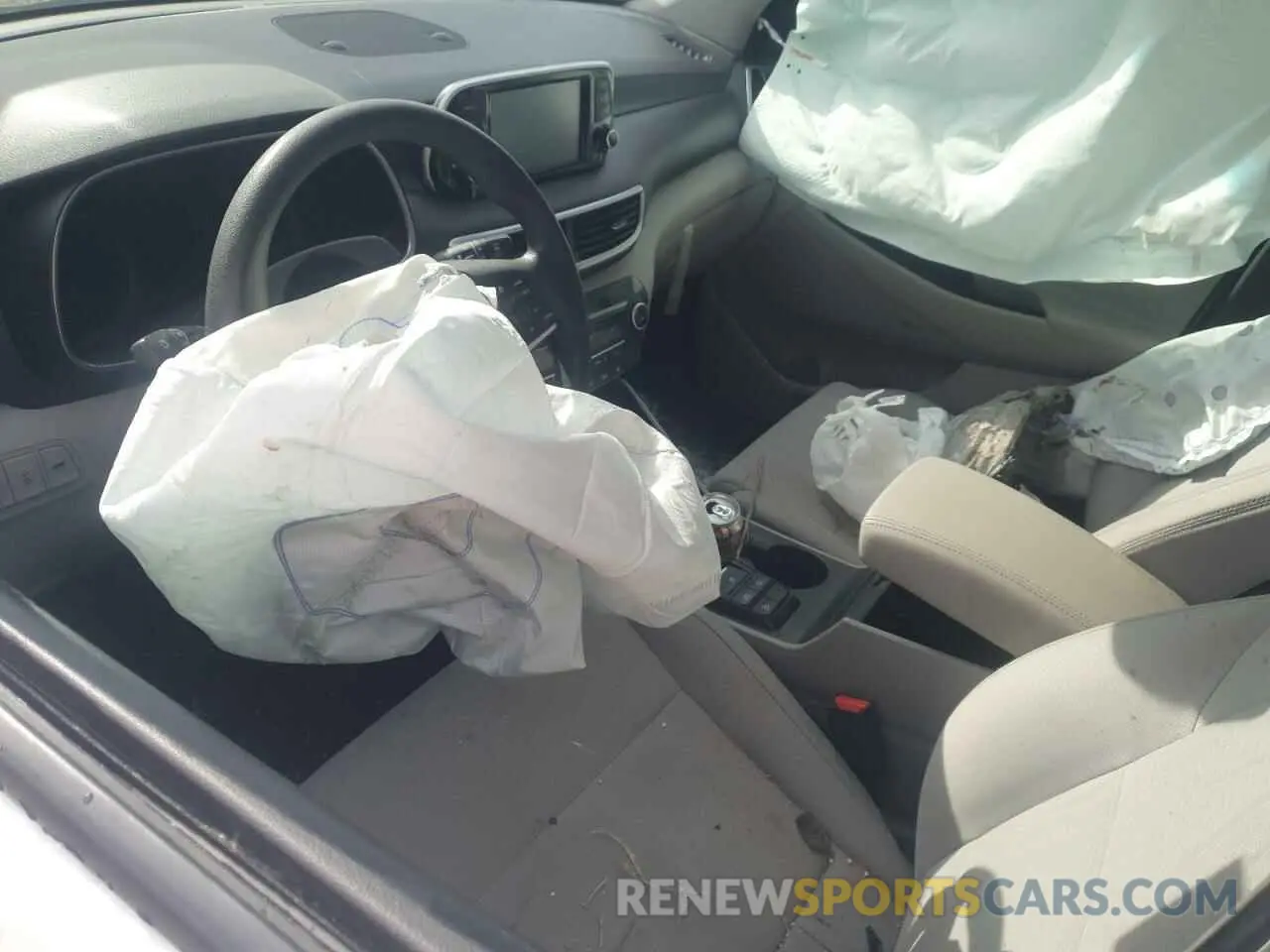 8 Photograph of a damaged car KM8J3CAL7KU964804 HYUNDAI TUCSON 2019