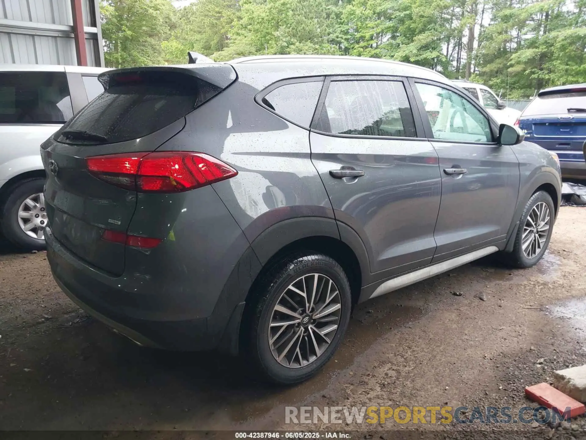 4 Photograph of a damaged car KM8J3CAL7KU993669 HYUNDAI TUCSON 2019