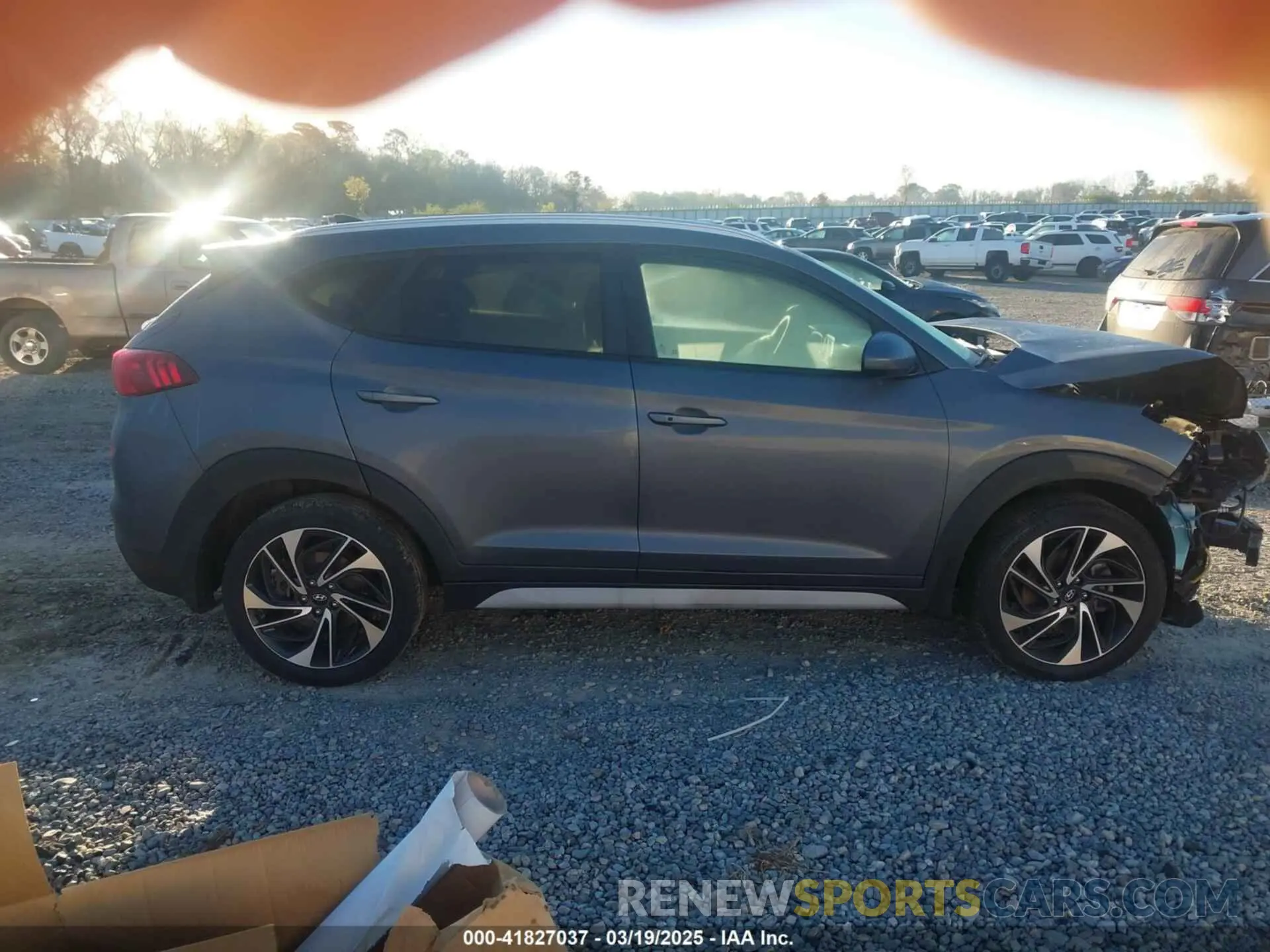 13 Photograph of a damaged car KM8J3CAL9KU022298 HYUNDAI TUCSON 2019