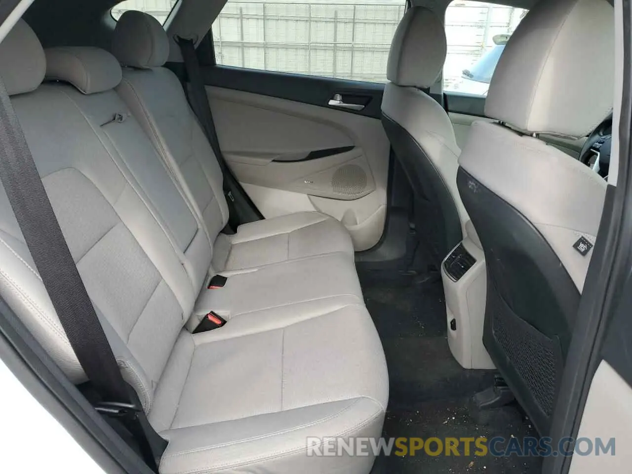 11 Photograph of a damaged car KM8J3CAL9KU963671 HYUNDAI TUCSON 2019