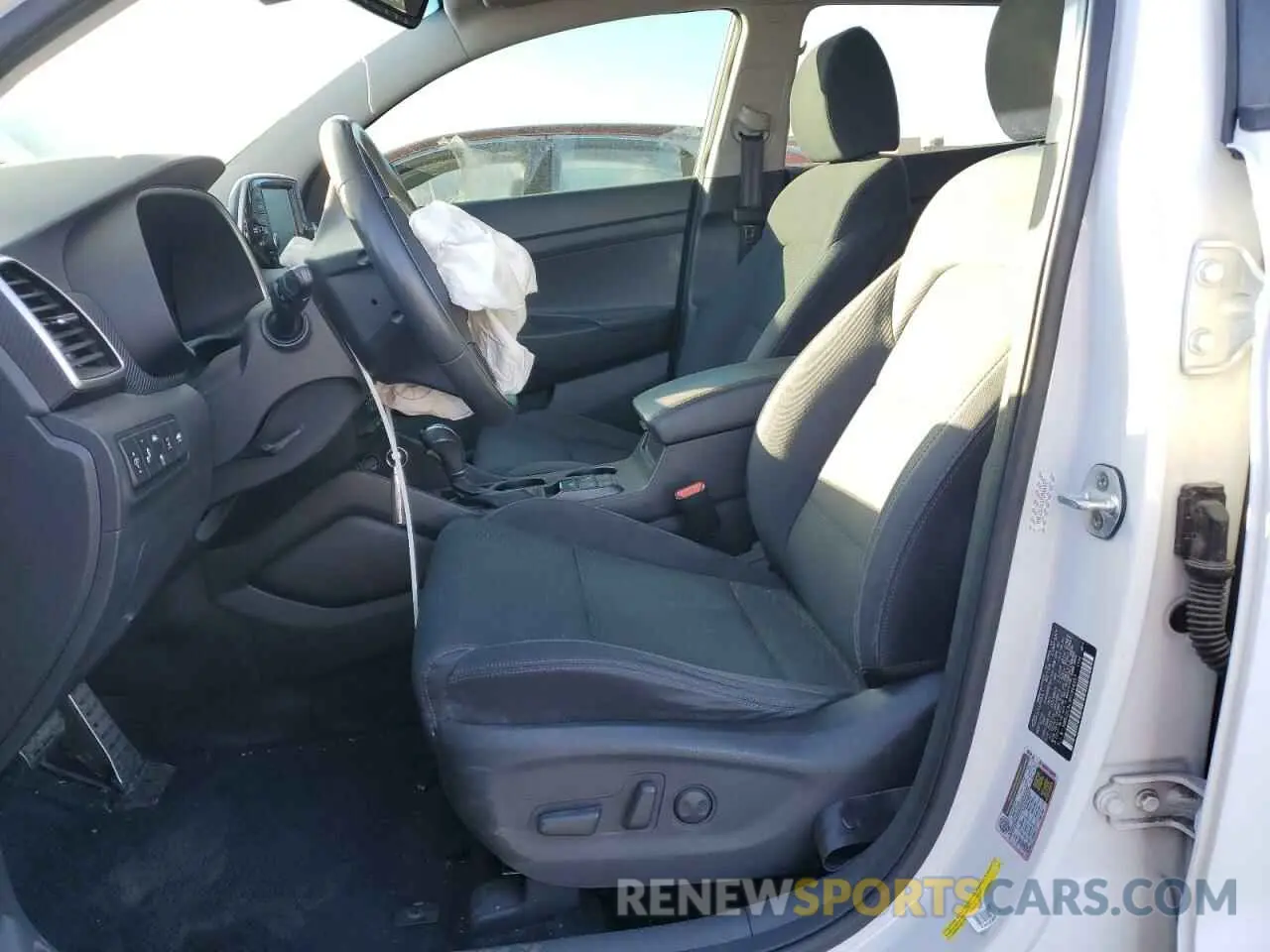 7 Photograph of a damaged car KM8J3CALXKU964957 HYUNDAI TUCSON 2019
