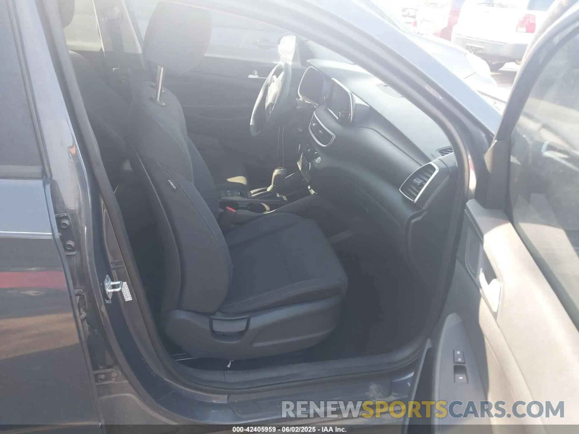 5 Photograph of a damaged car KM8J23A41LU181796 HYUNDAI TUCSON 2020